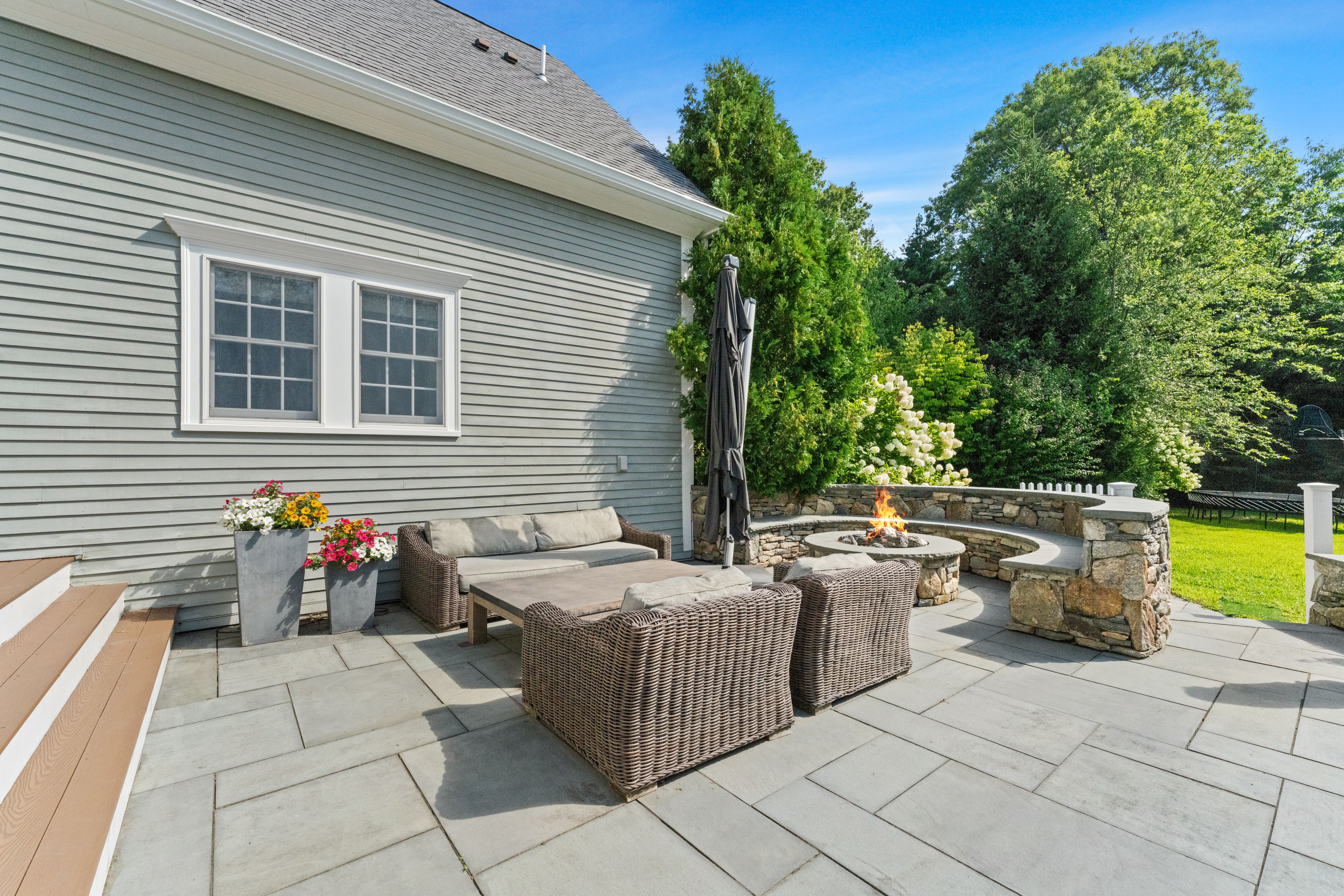  23 Stonefield Court, Needham, MA, 02492 - 物件實景