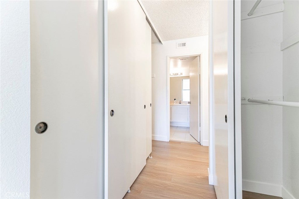 Glendale, California, 91206, United States, 2 Bedrooms Bedrooms, ,3 BathroomsBathrooms,Residential,For Sale,1941682