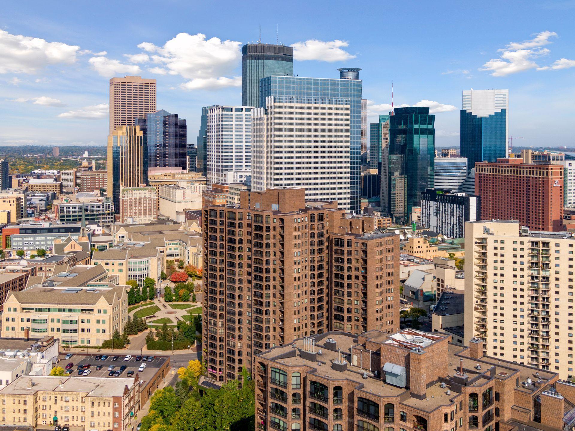 Minneapolis, Minnesota, 55403, United States, 2 Bedrooms Bedrooms, ,1 BathroomBathrooms,Residential,For Sale,1829145