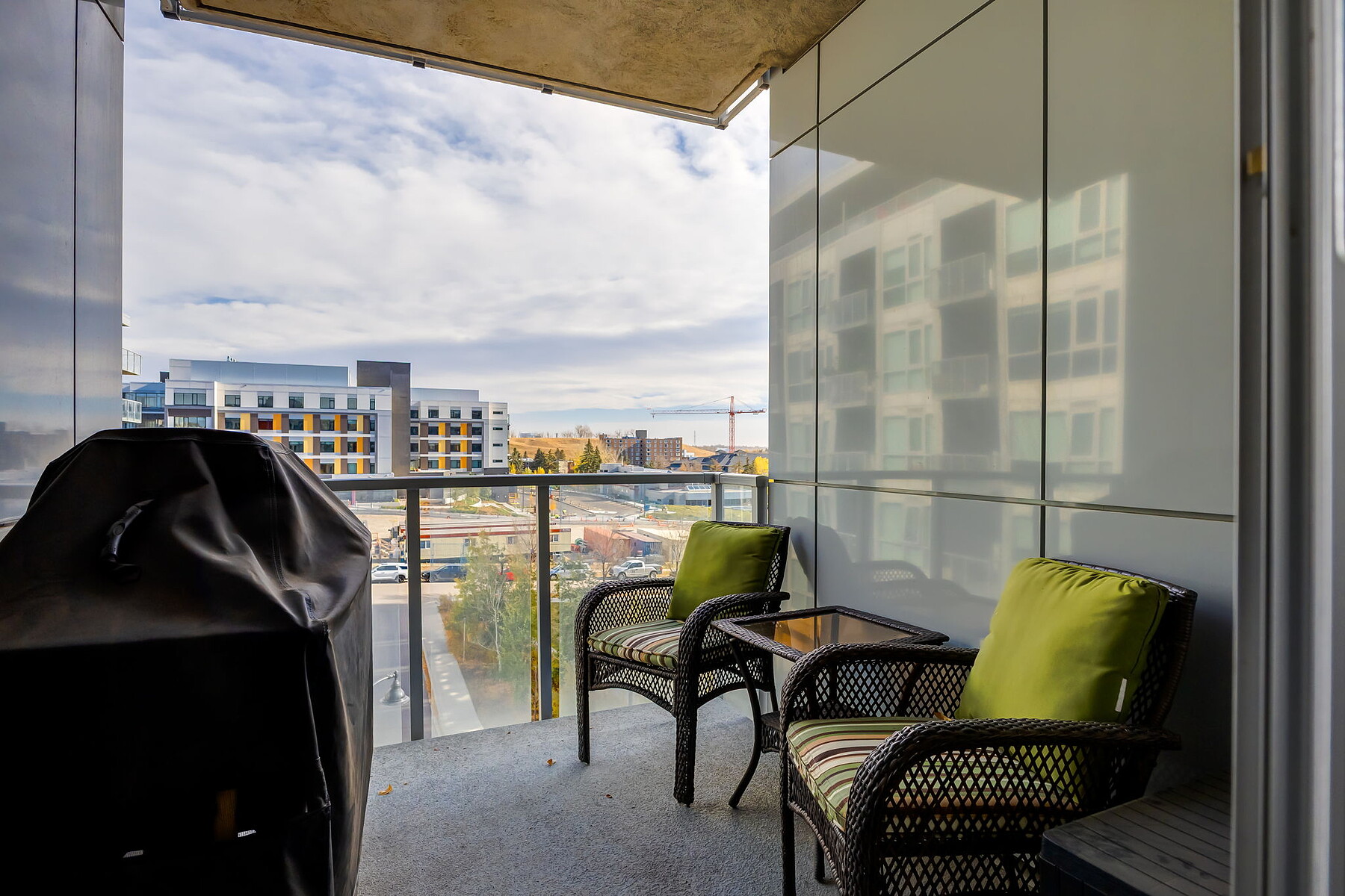  88 9 Street NE #403 - 物件實景