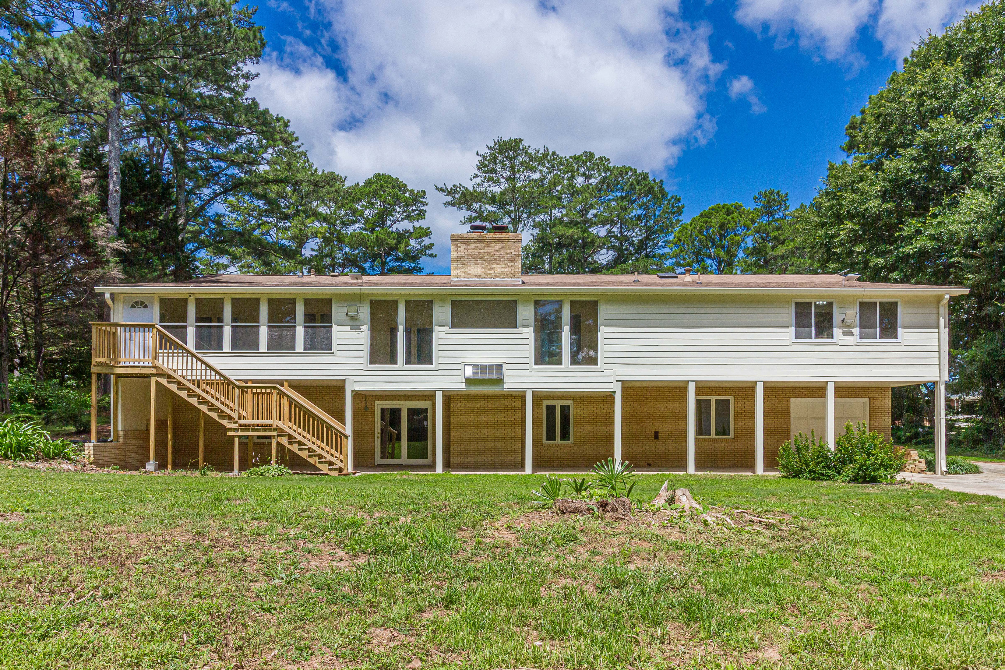  Stunning Fully Renovated Ranch - 物件實景
