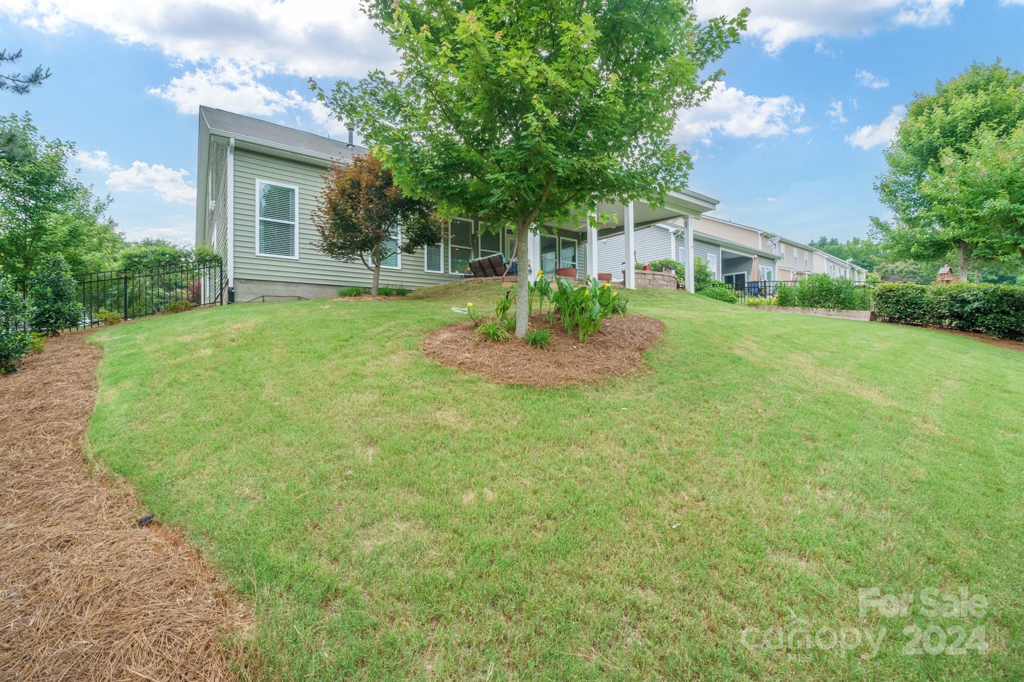 3406 Streamside Drive, Davidson, North Carolina, 28036, United States, 4 Bedrooms Bedrooms, ,3 BathroomsBathrooms,Residential,For Sale,3406 Streamside Drive,1628447