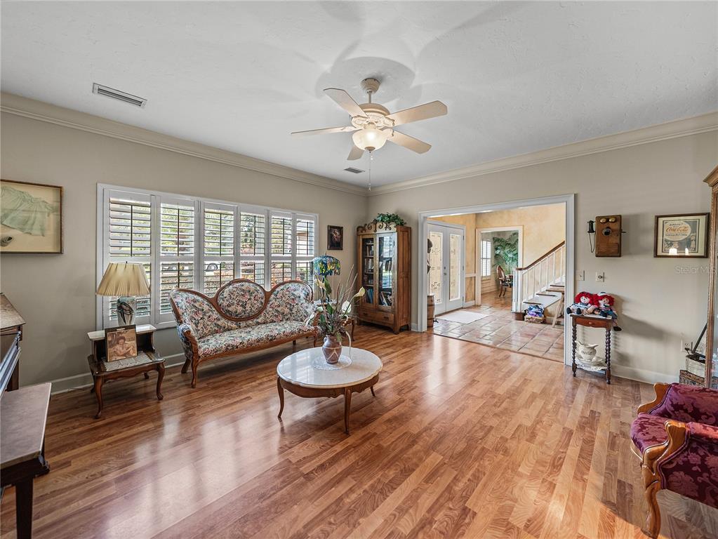 Winter Haven, Florida, 33884, United States, 3 Bedrooms Bedrooms, ,4 BathroomsBathrooms,Residential,For Sale,1895737