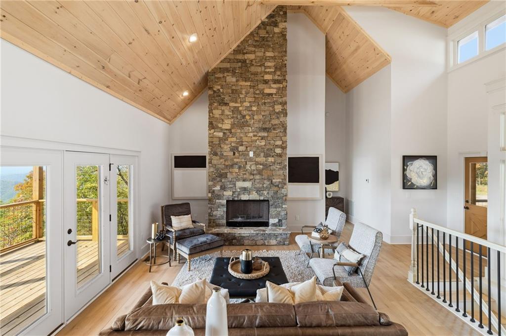 Jasper, Georgia, 30143, United States, 4 Bedrooms Bedrooms, ,5 BathroomsBathrooms,Residential,For Sale,1976069