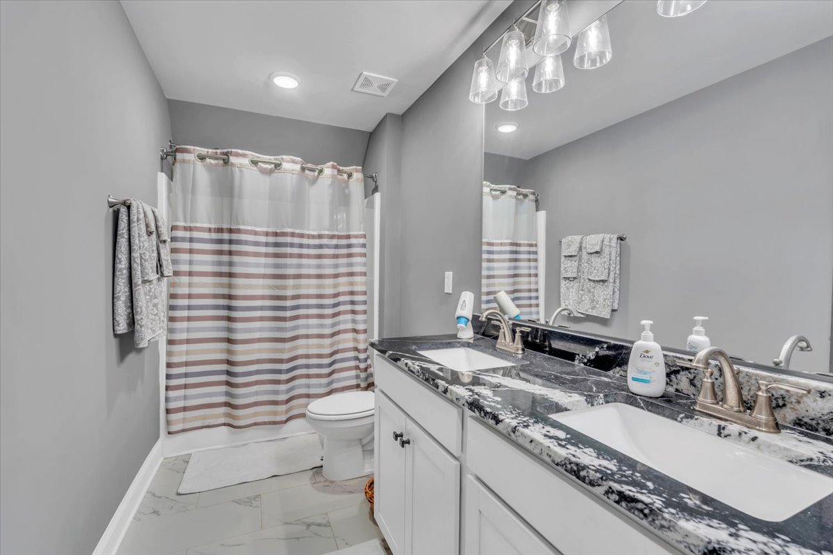 Athens, Alabama, 35613, United States, 3 Bedrooms Bedrooms, ,3 BathroomsBathrooms,Residential,For Sale,1995423