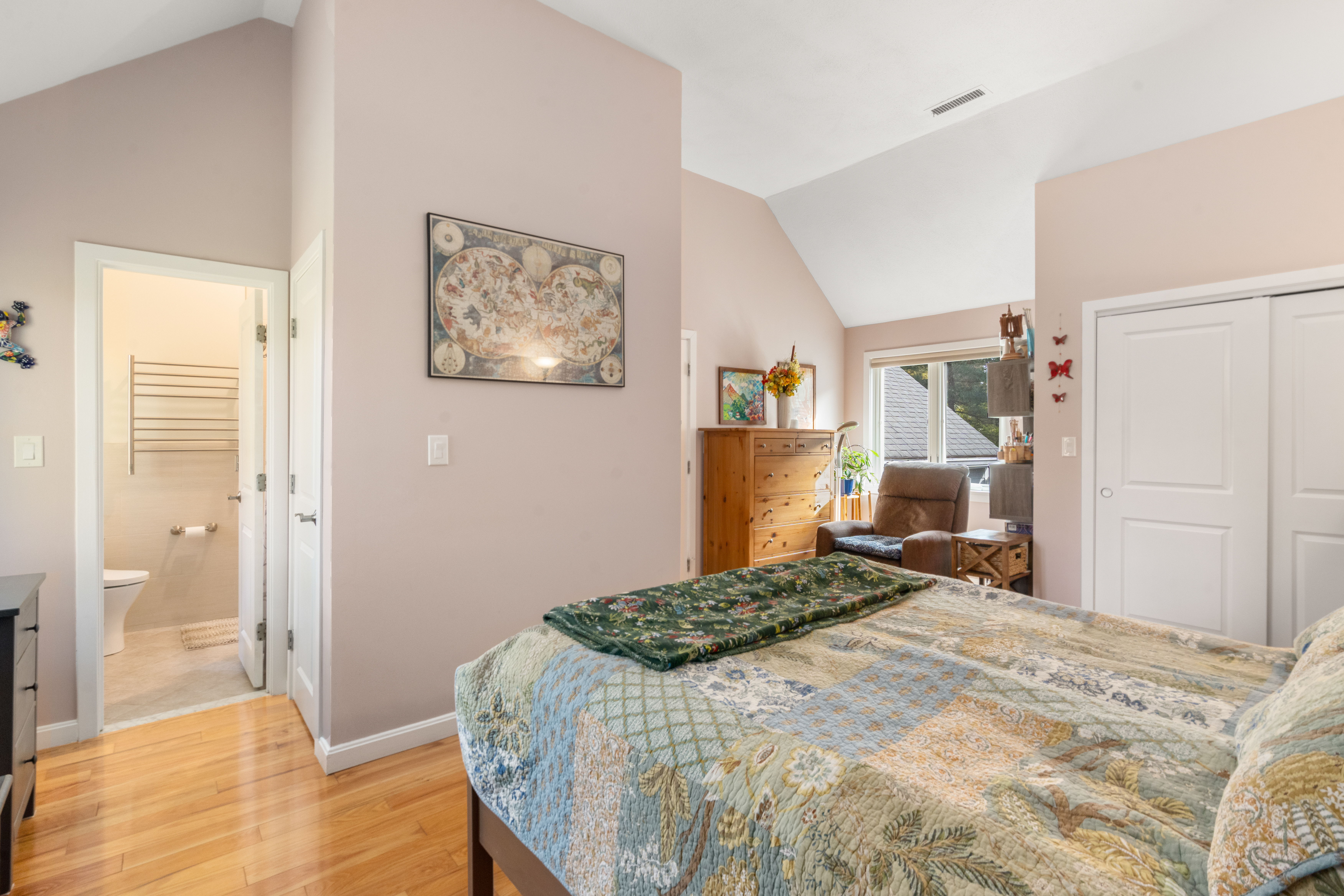  305 Winchester Street, Unit D, Newton, MA, 02461 - 物件實景