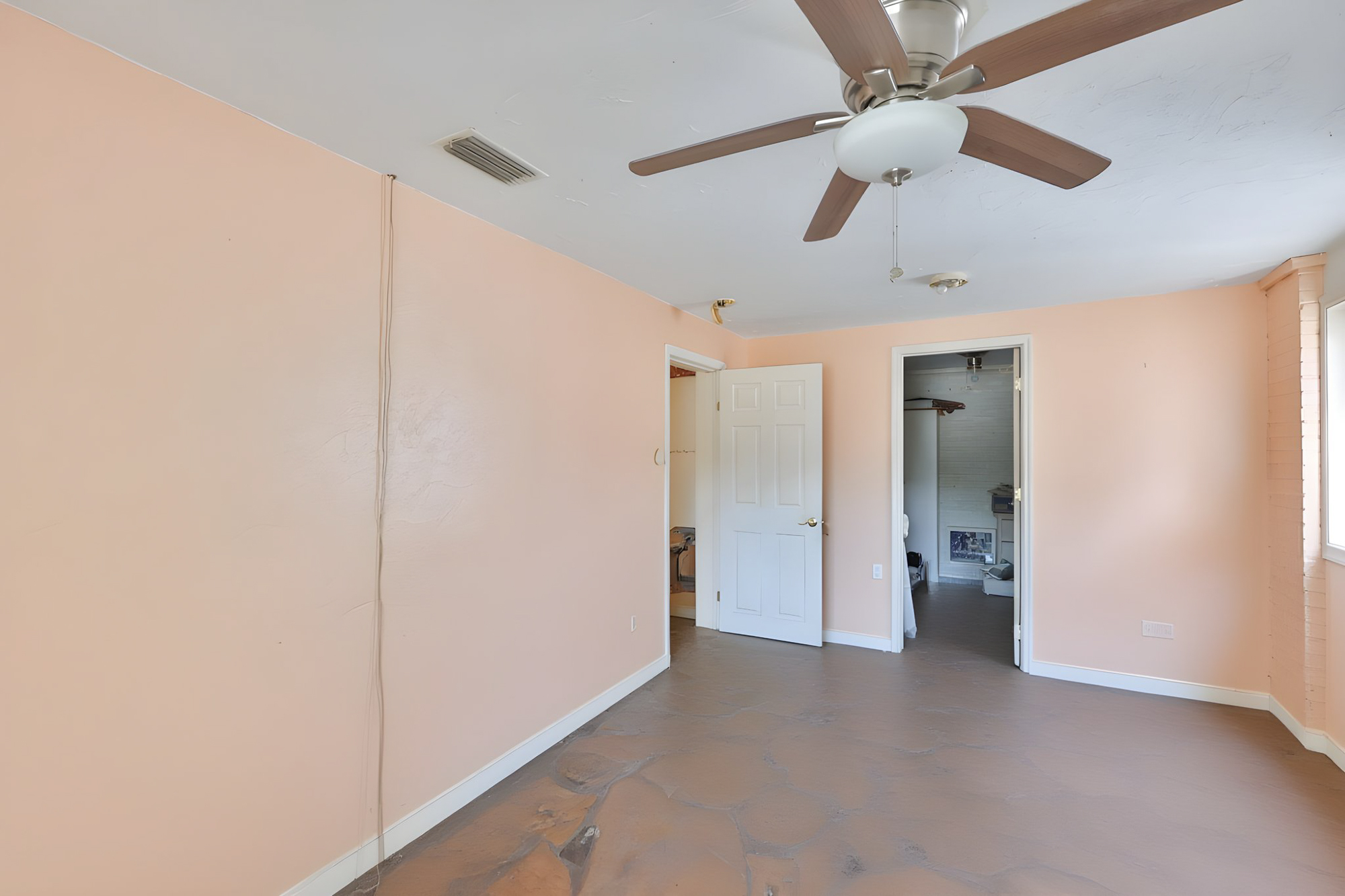 Wimauma, Florida, 33598, United States, 3 Bedrooms Bedrooms, ,2 BathroomsBathrooms,Residential,For Sale,2048380