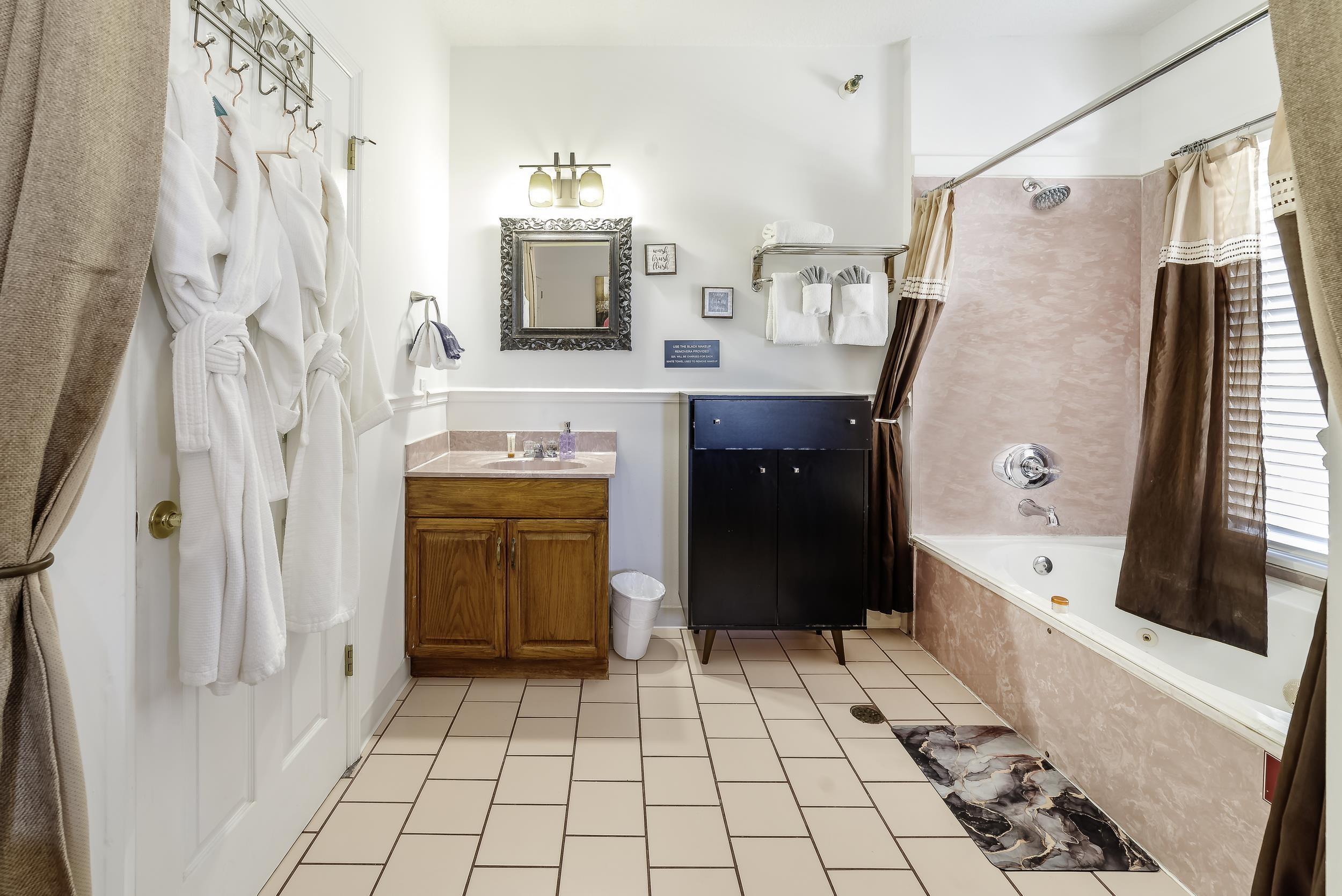 St Augustine, Florida, 32084, United States, 17 Bedrooms Bedrooms, ,17 BathroomsBathrooms,Residential,For Sale,1995704