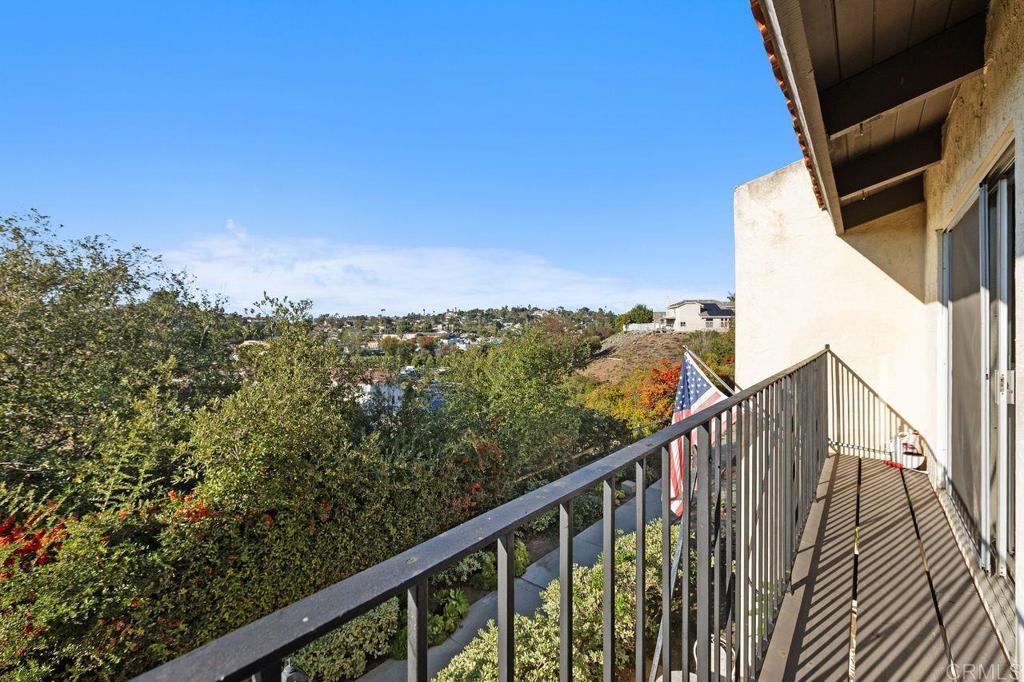 Vista, California, 92084, United States, 2 Bedrooms Bedrooms, ,3 BathroomsBathrooms,Residential,For Sale,1987849