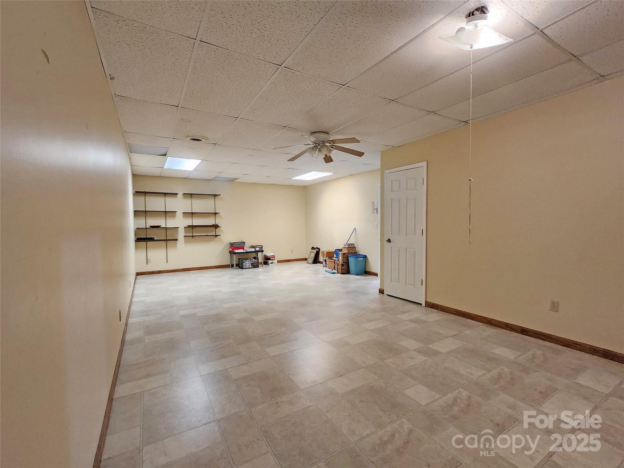 Hendersonville, North Carolina, 28792, United States, 3 Bedrooms Bedrooms, ,3 BathroomsBathrooms,Residential,For Sale,1975298