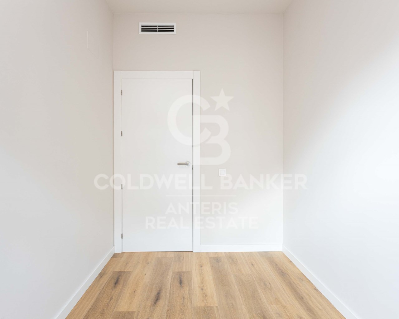 Barcelona, Catalonia, ES, 3 Bedrooms Bedrooms, ,2 BathroomsBathrooms,Residential,For Sale,1687492