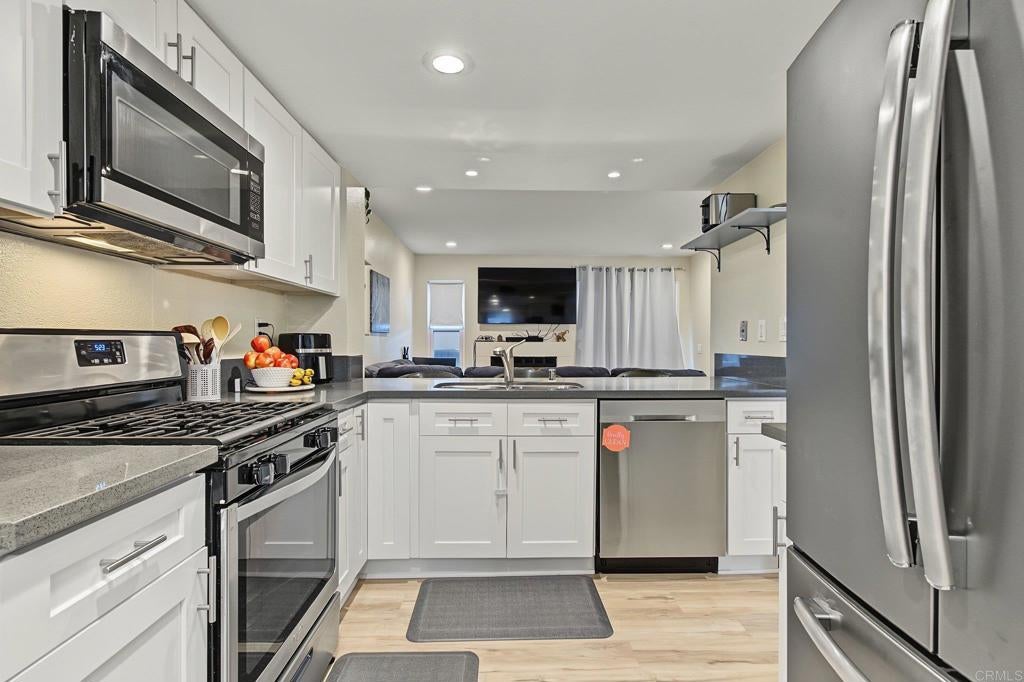 Manzana Way, San Diego, CA 92139