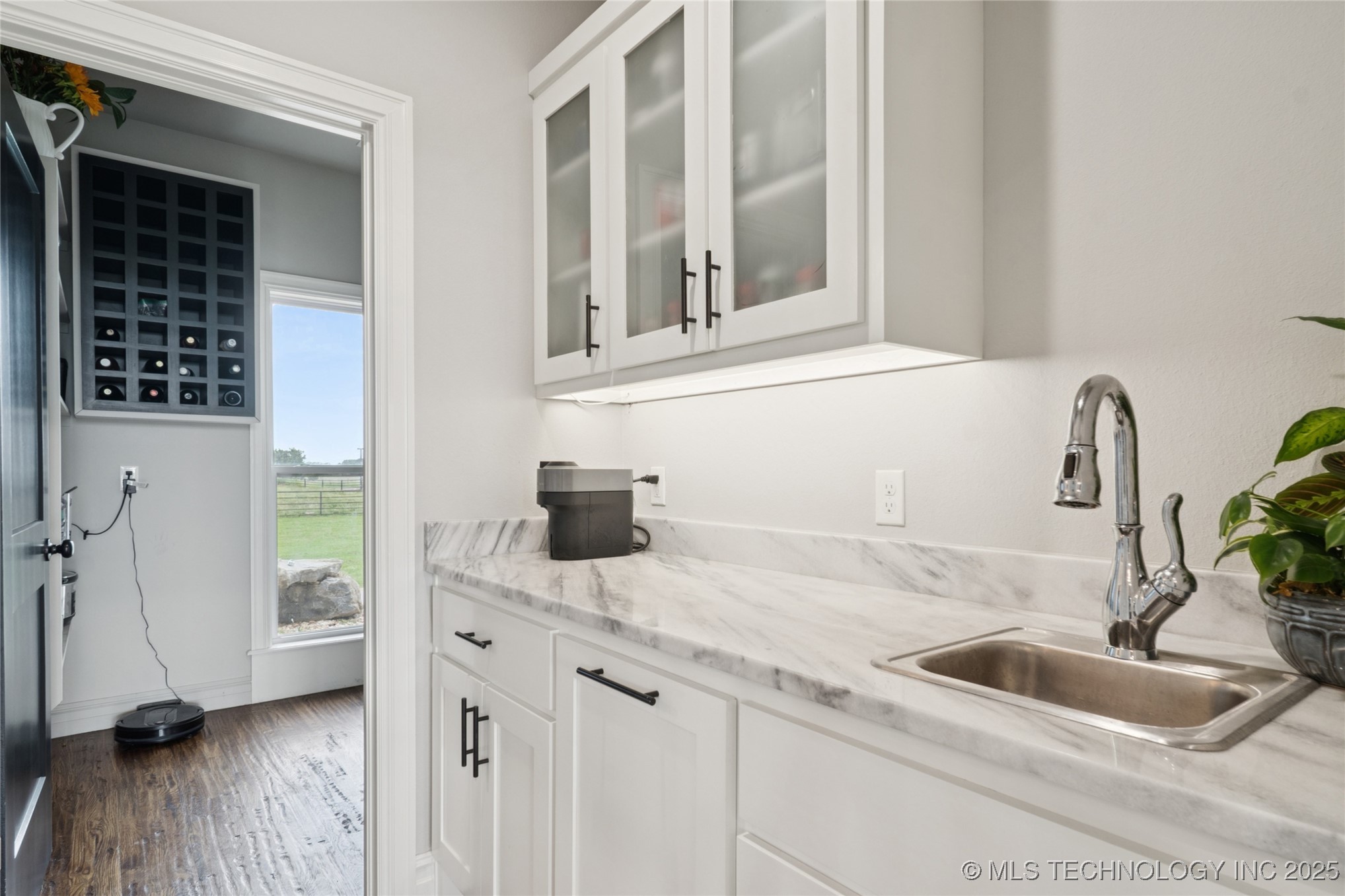 Pryor, Oklahoma, 74361, United States, 4 Bedrooms Bedrooms, ,4 BathroomsBathrooms,Residential,For Sale,1916724