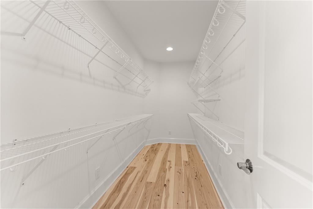 Dawsonville, Georgia, 30534, United States, 6 Bedrooms Bedrooms, ,8 BathroomsBathrooms,Residential,For Sale,1977864