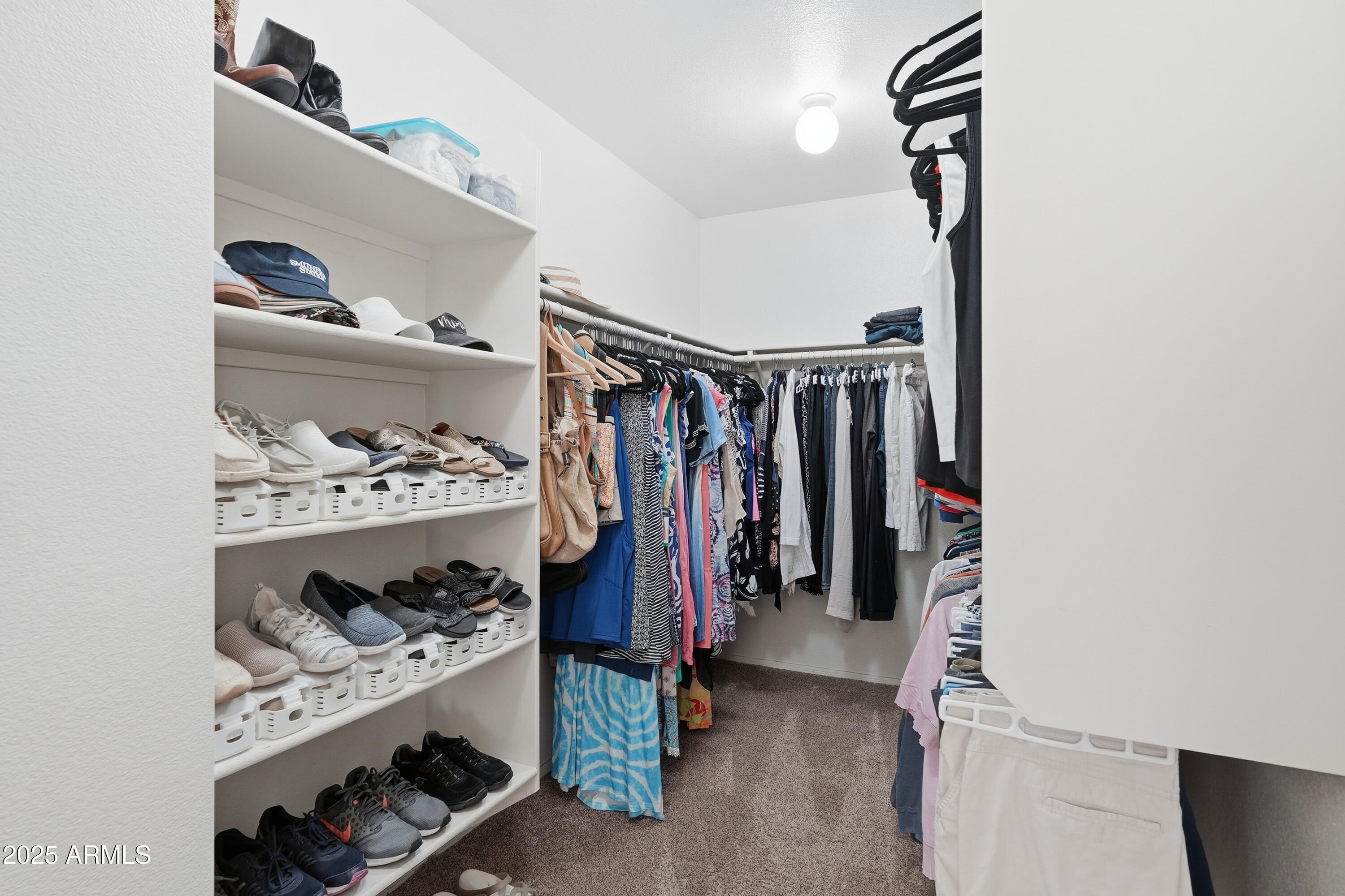 Gilbert, Arizona, 85234, United States, 4 Bedrooms Bedrooms, ,3 BathroomsBathrooms,Residential,For Sale,1997070