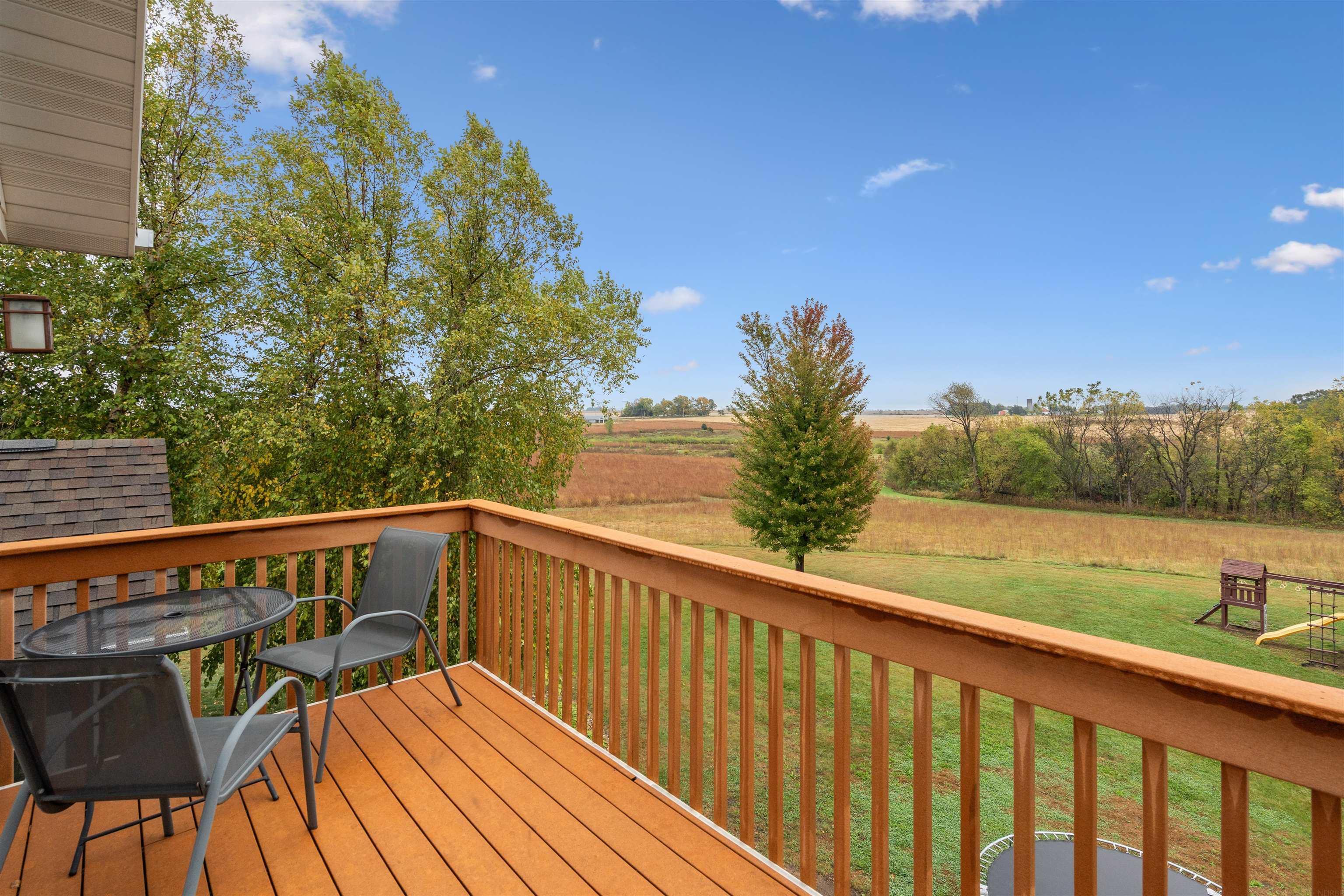 Waverly, Iowa, 50677, United States, 4 Bedrooms Bedrooms, ,4 BathroomsBathrooms,Residential,For Sale,1974808