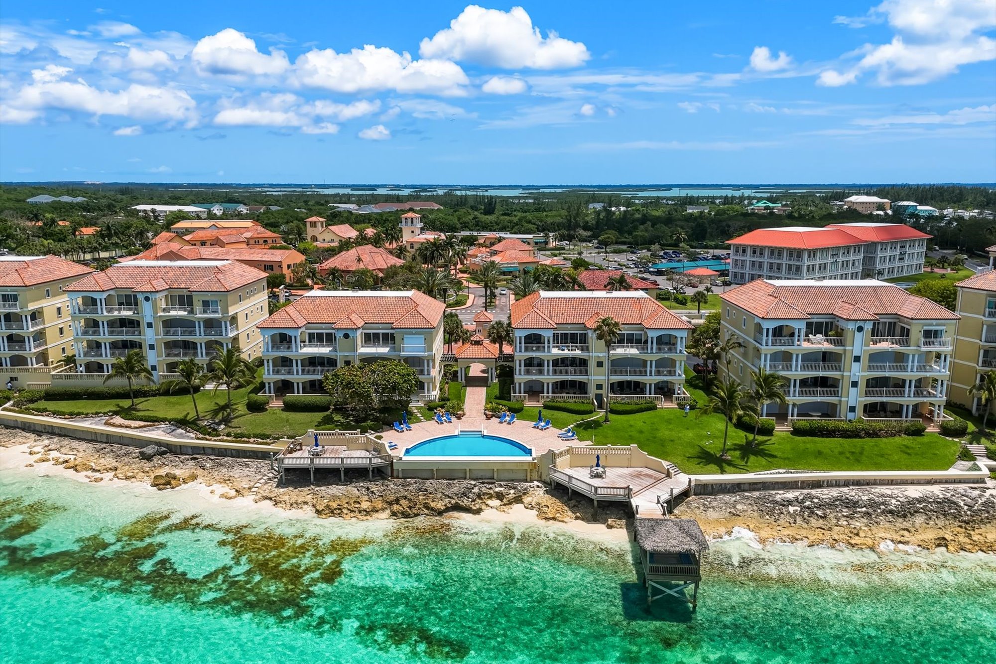  Unit 6D, Caves Point Condominiums - 物件實景