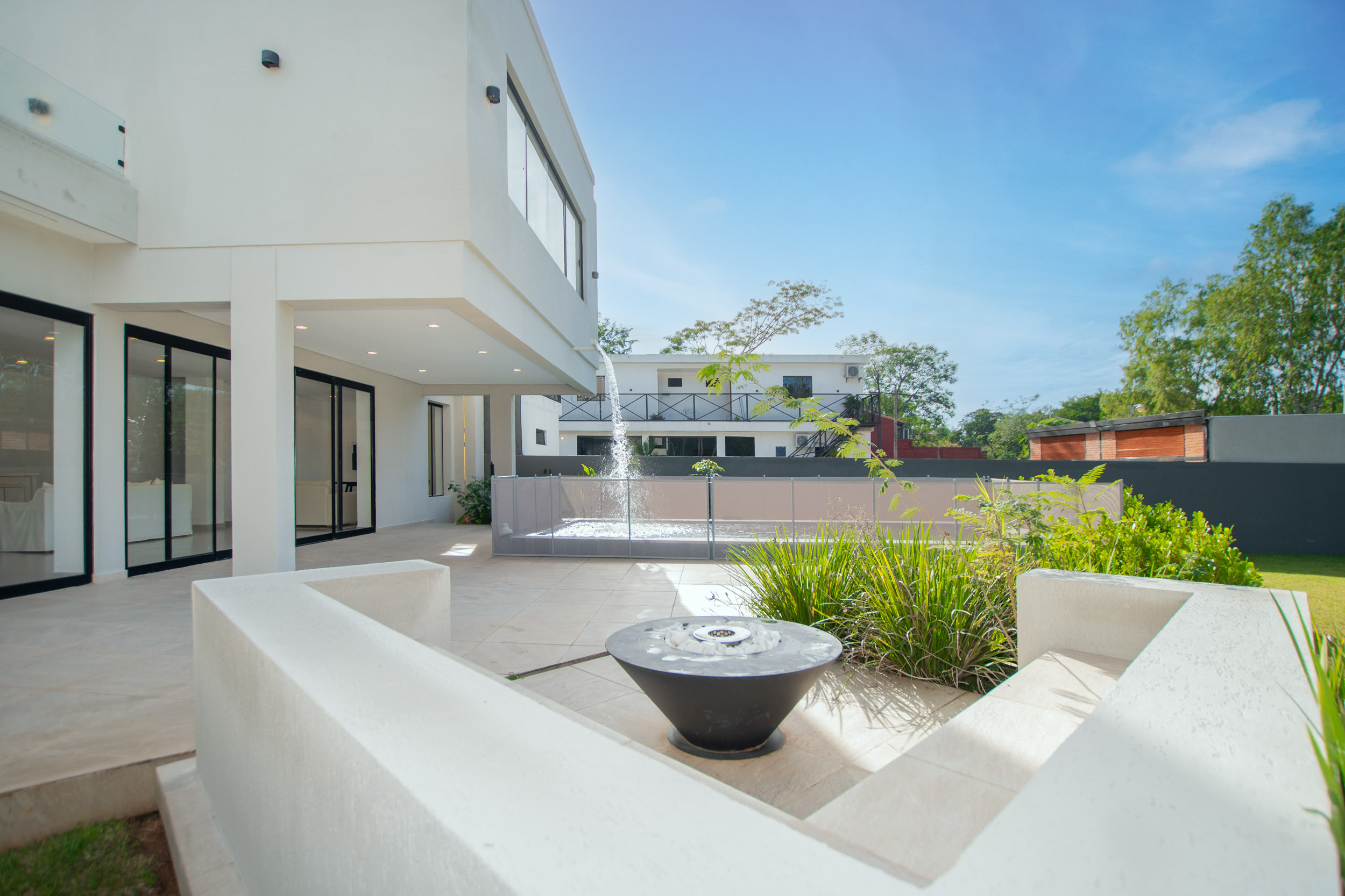  Elegant Brand-New Residence in San Bernardino - 物件實景