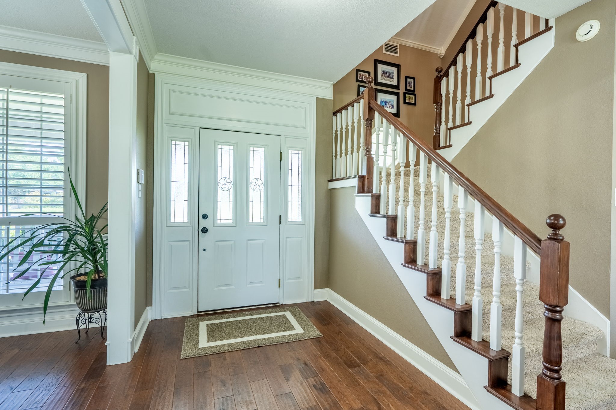 Heath, Texas, 75032, United States, 4 Bedrooms Bedrooms, ,3 BathroomsBathrooms,Residential,For Sale,1817518