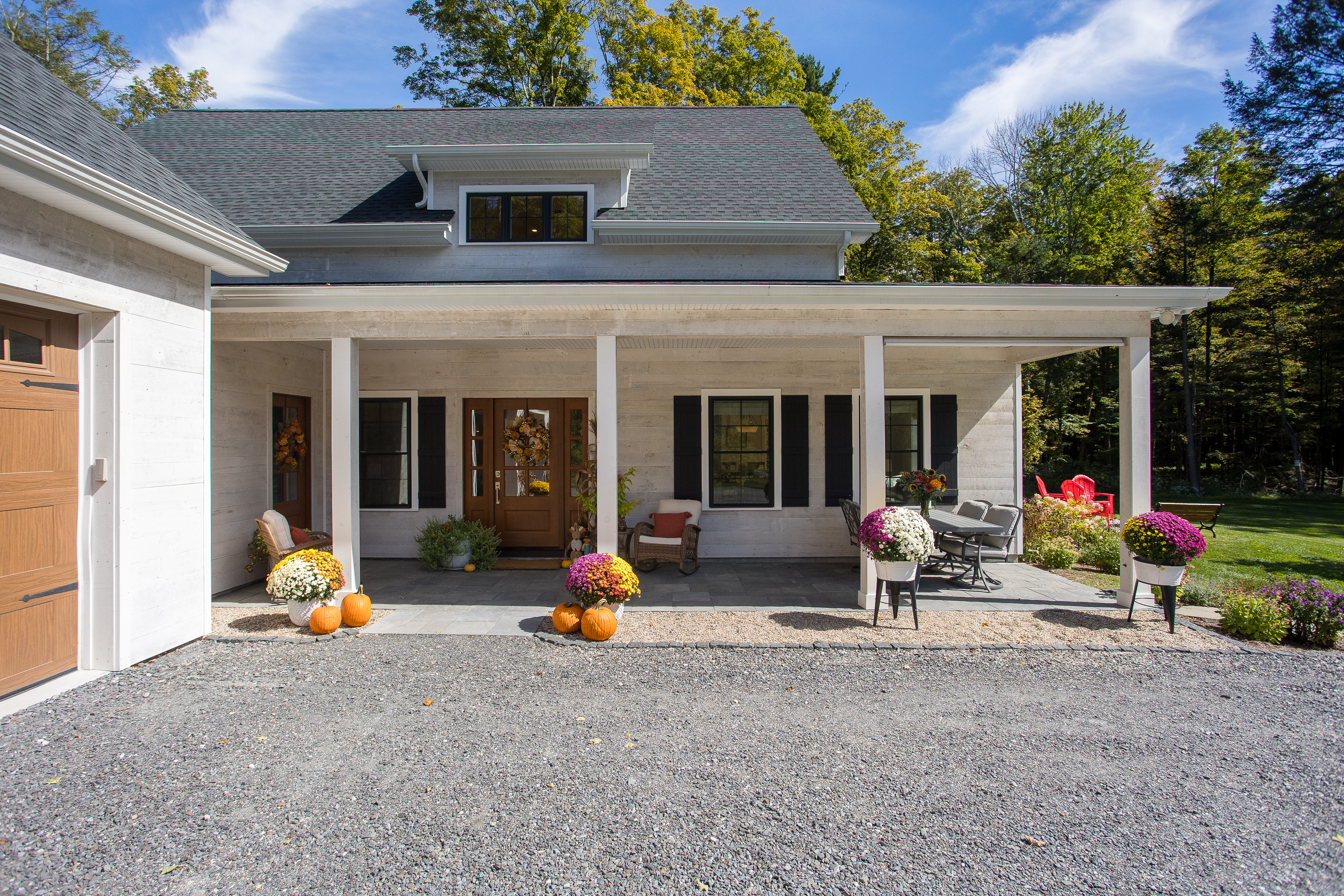  2022 Custom Craftsman: Main-Level Living, In-Law Suite, & Mountain Proximity - 物件實景