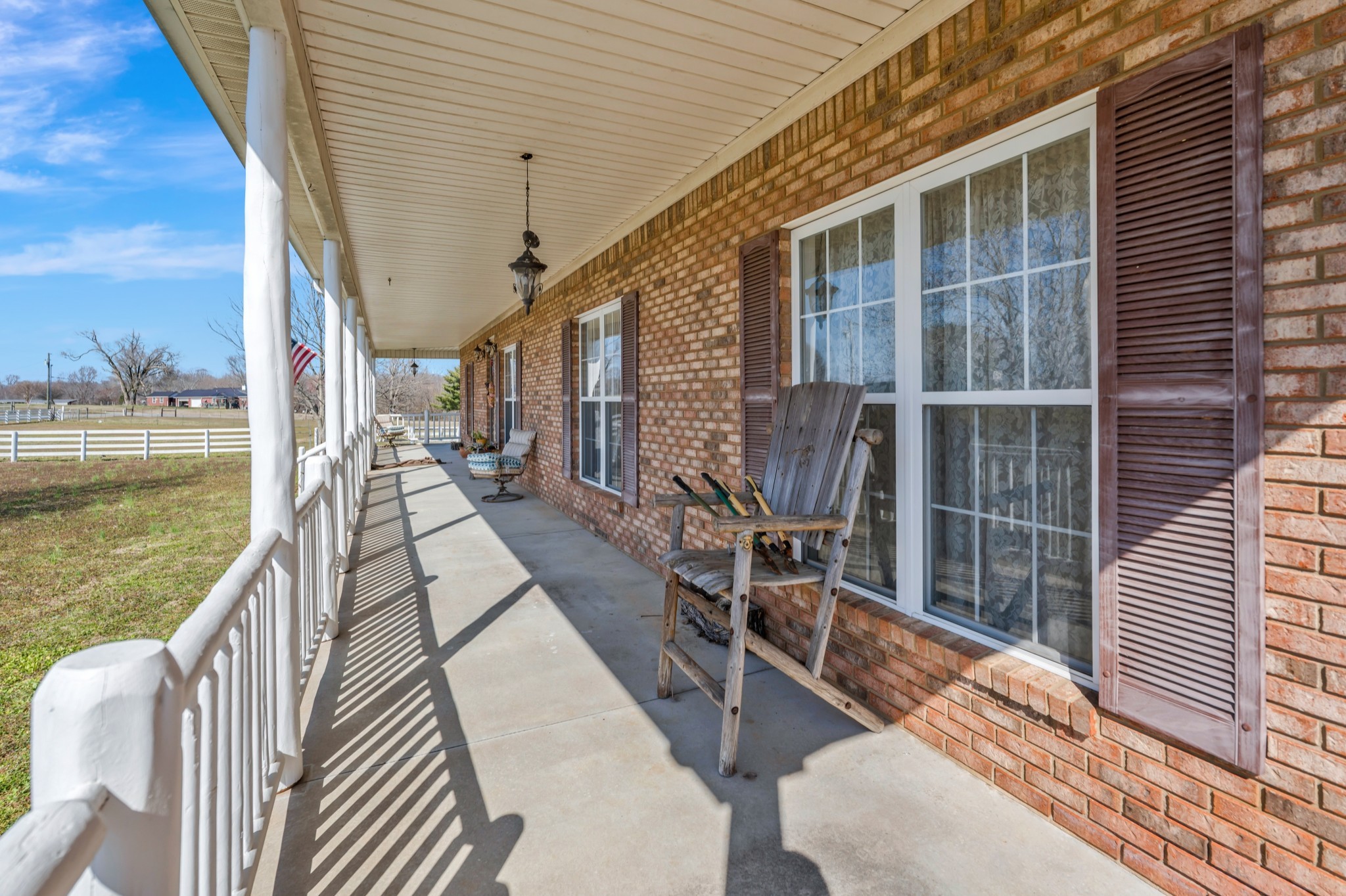 Lawrenceburg, Tennessee, 38464, United States, 3 Bedrooms Bedrooms, ,2 BathroomsBathrooms,Residential,For Sale,1940274