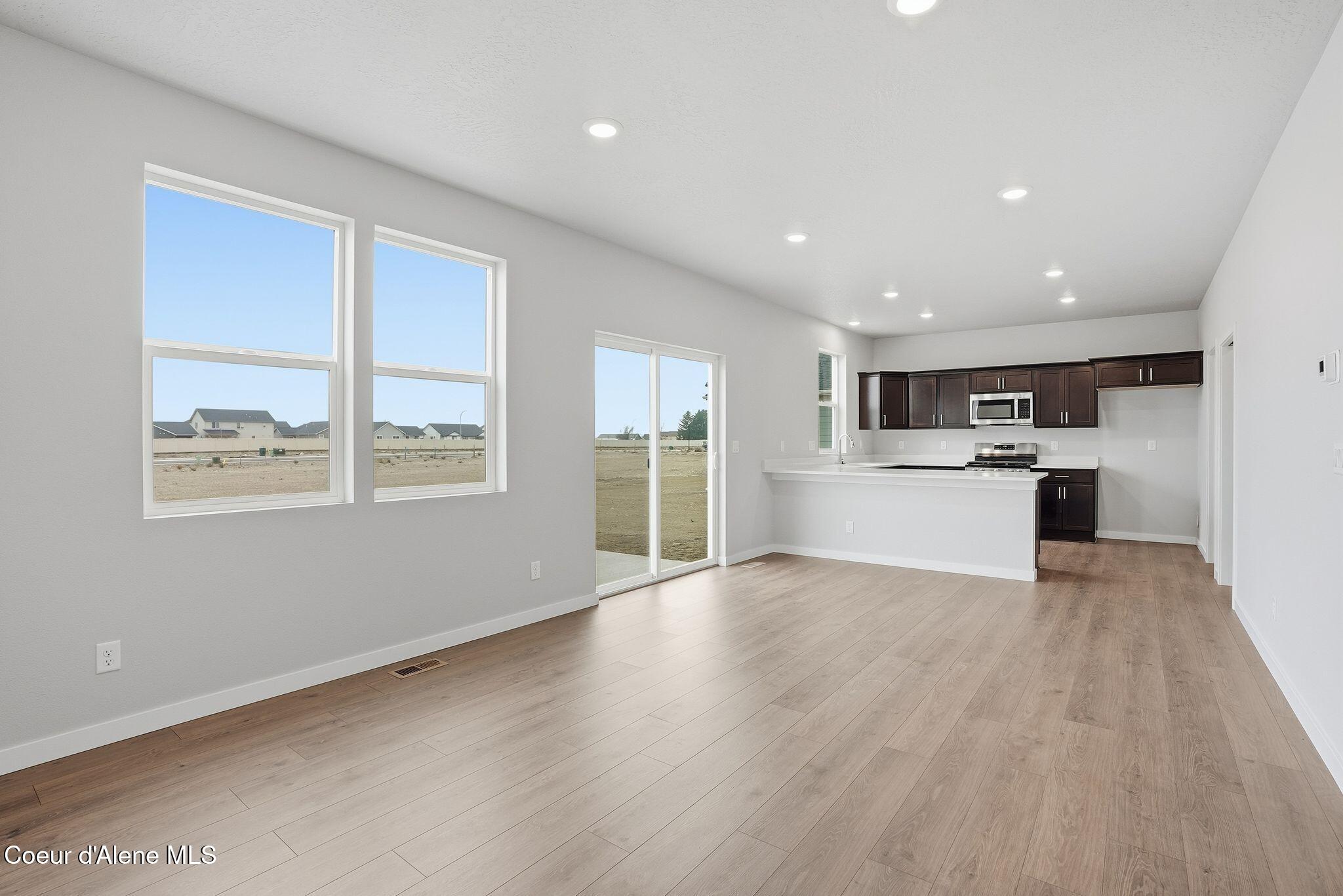 Post Falls, Idaho, 83854, United States, 3 Bedrooms Bedrooms, ,2 BathroomsBathrooms,Residential,For Sale,2034145