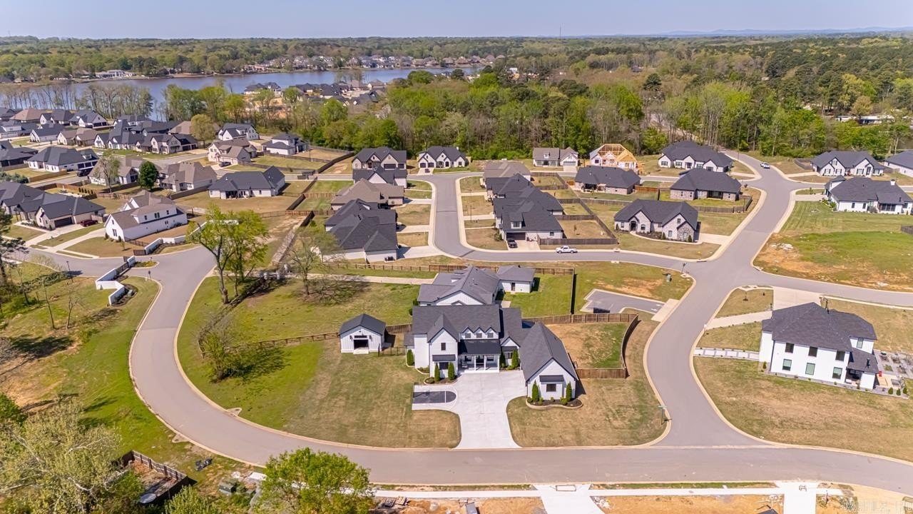 Benton, Arkansas, 72019, United States, 4 Bedrooms Bedrooms, ,3 BathroomsBathrooms,Residential,For Sale,1981558