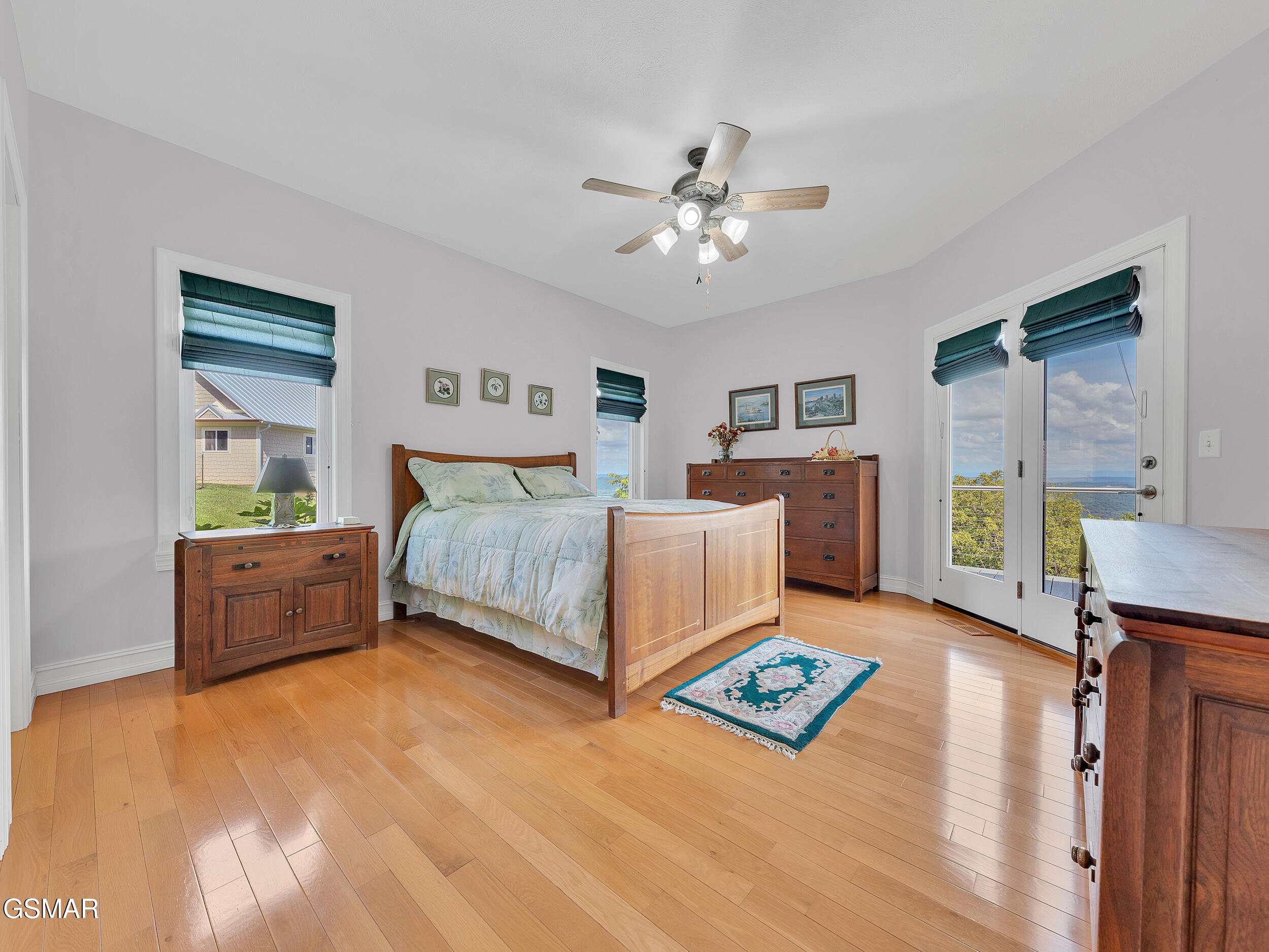 Mooresburg, Tennessee, 37811, United States, 2 Bedrooms Bedrooms, ,4 BathroomsBathrooms,Residential,For Sale,1978830