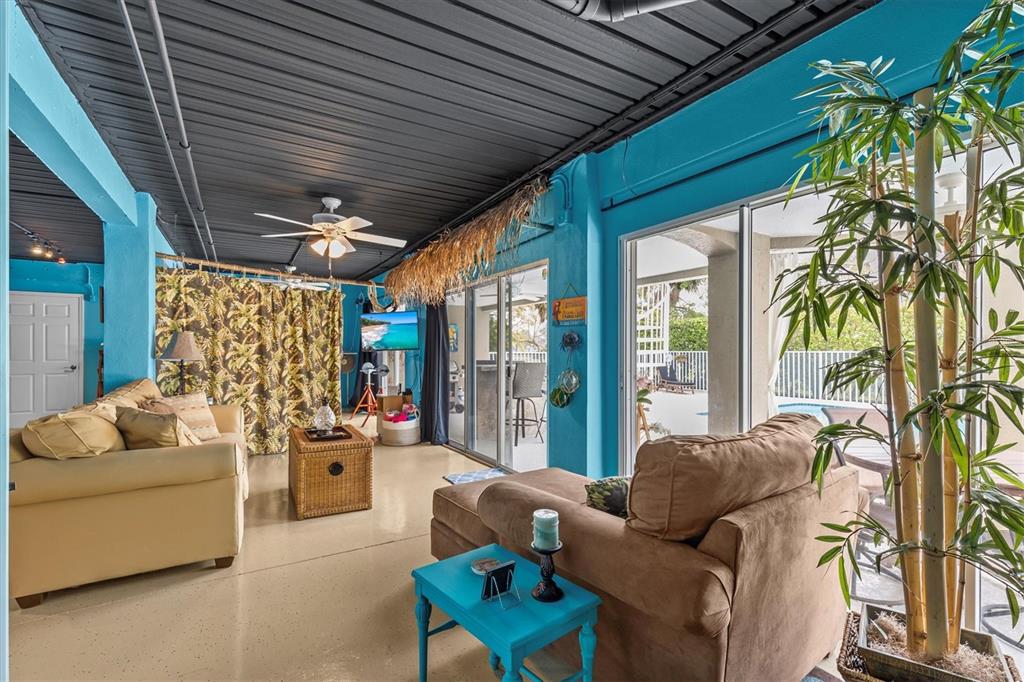 Tarpon Springs, Florida, 34689, United States, 3 Bedrooms Bedrooms, ,2 BathroomsBathrooms,Residential,For Sale,1751441