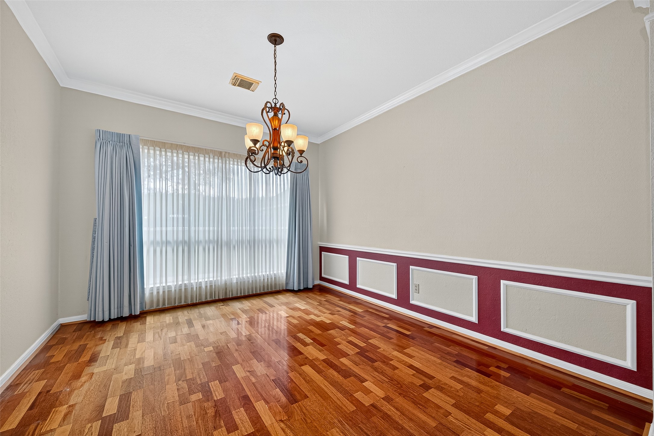 Sugar Land, Texas, 77478, United States, 5 Bedrooms Bedrooms, ,4 BathroomsBathrooms,Residential,For Sale,1971376