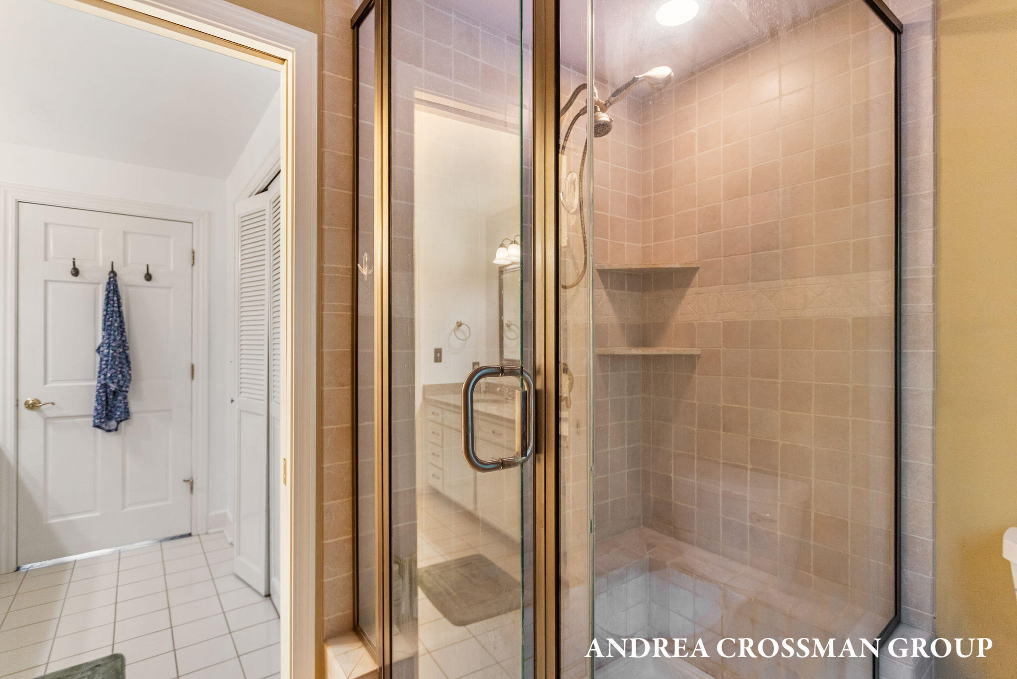 Holland, Michigan, 49424, United States, 5 Bedrooms Bedrooms, ,4 BathroomsBathrooms,Residential,For Sale,1947072