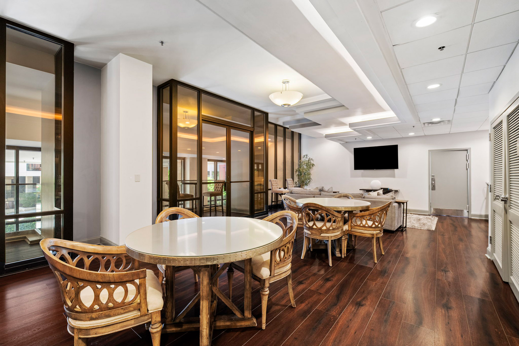  Easy, Elevated Living in the Heart of Buckhead - 物件實景