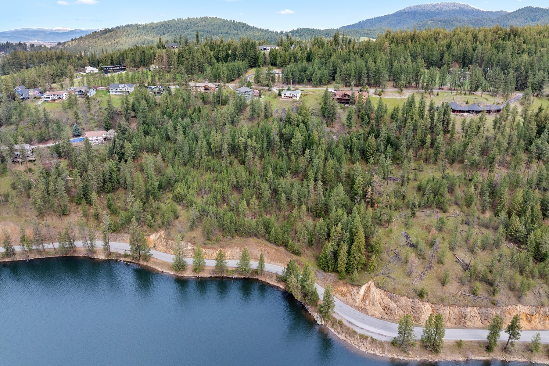  Fernan Hill Home with Amazing Lake Views - 物件實景