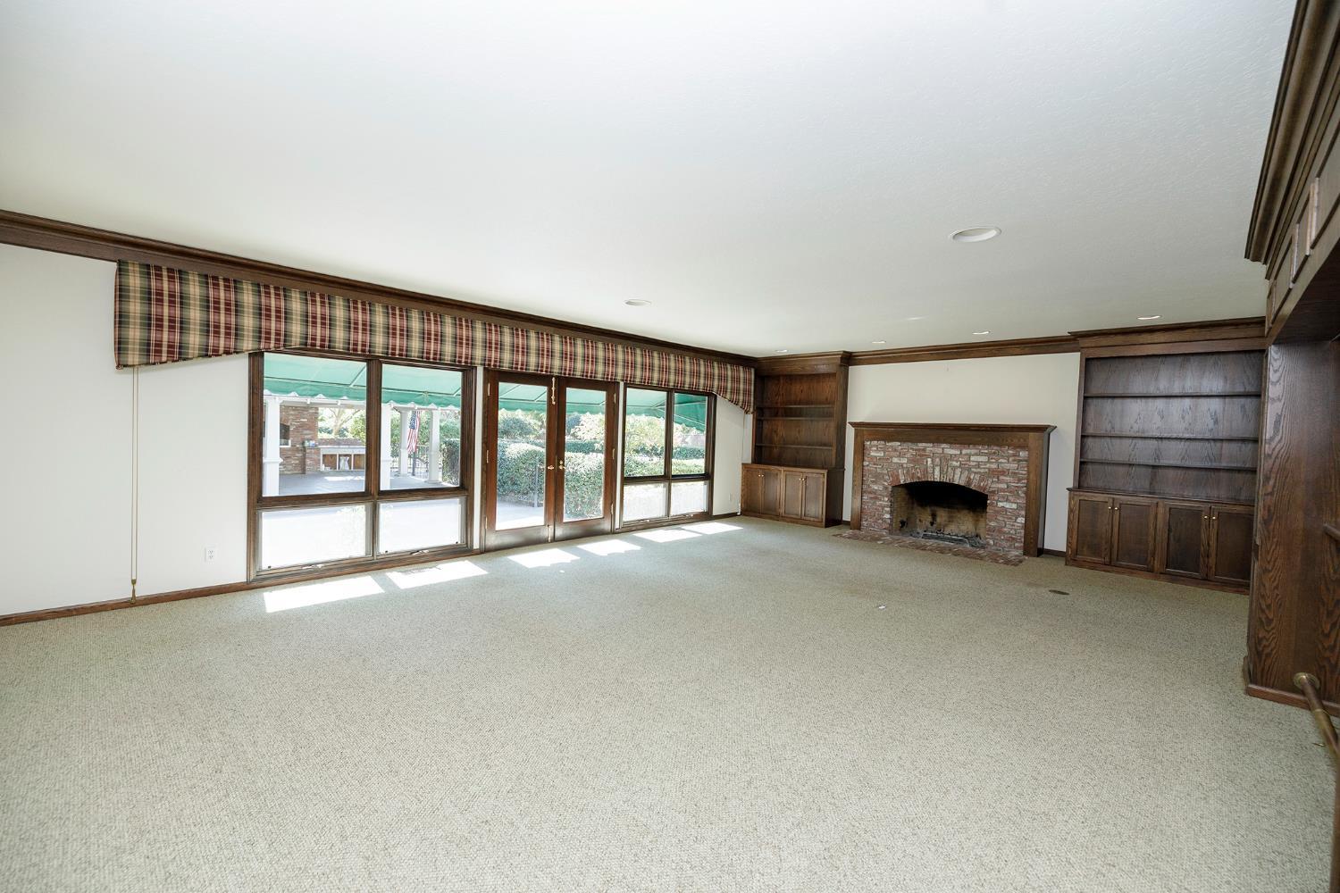 Turlock, California, 95380, United States, 4 Bedrooms Bedrooms, ,5 BathroomsBathrooms,Residential,For Sale,1992358