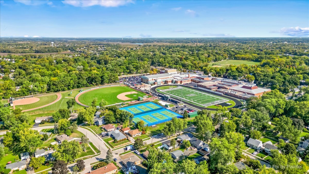 Grayslake, Illinois, 60030, United States, 4 Bedrooms Bedrooms, ,3 BathroomsBathrooms,Residential,For Sale,1992794