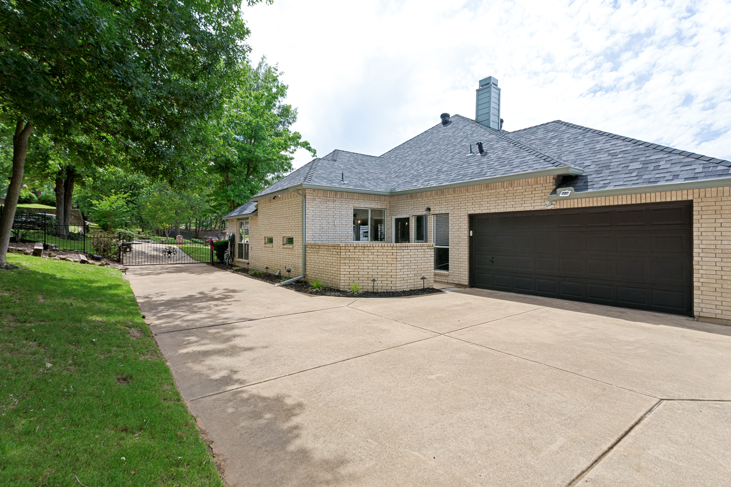  729 Big Horn Trail, Crowley, TX, 76036 - 物件實景
