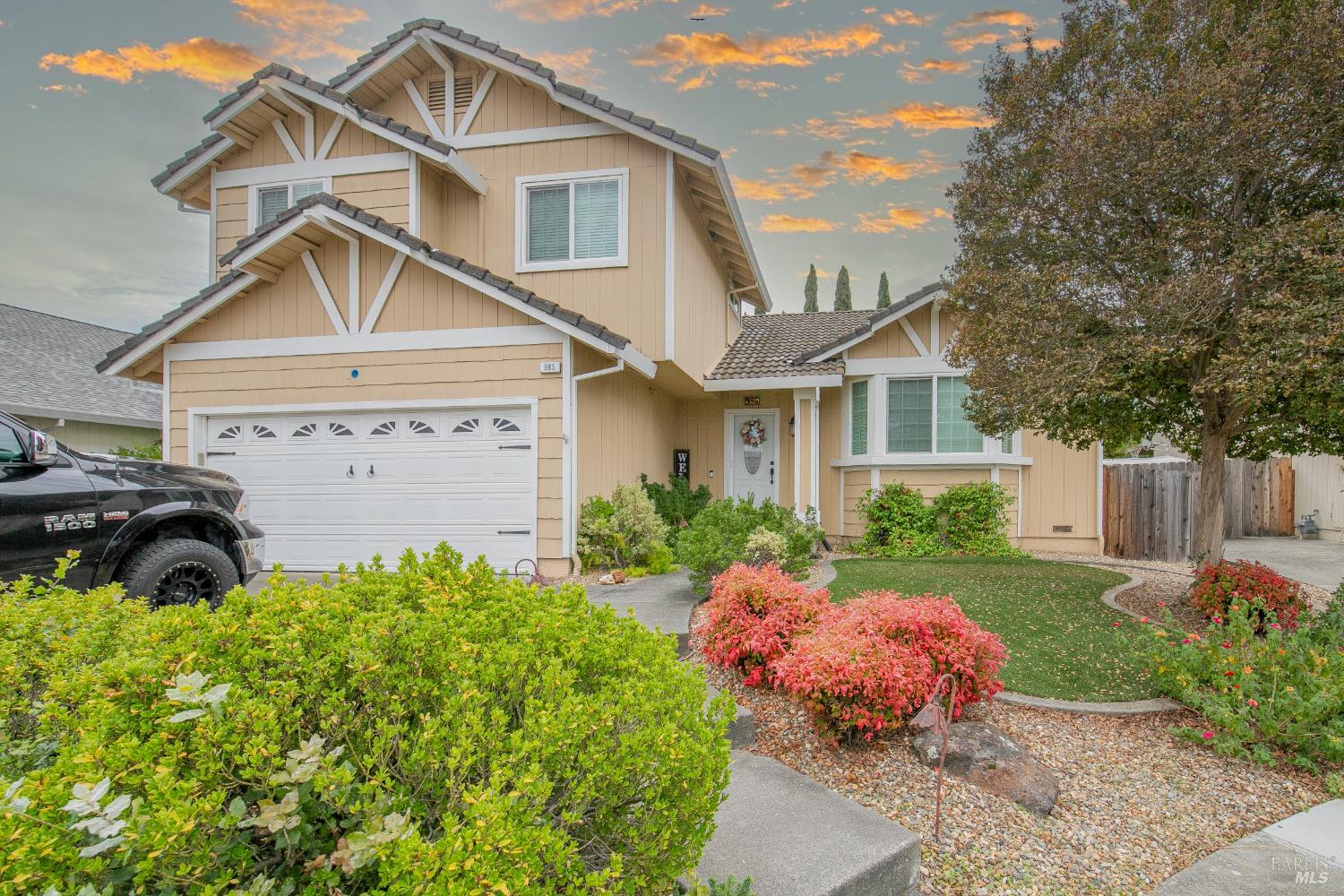 Fairfield, California, 94533, United States, 4 Bedrooms Bedrooms, ,3 BathroomsBathrooms,Residential,For Sale,1988376