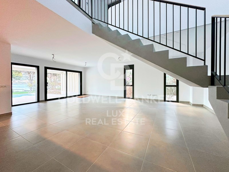Girona, Llan??, Carboneres- La Farella, Carboneres, Llançà, Catalonia, ES, 5 Bedrooms Bedrooms, ,4 BathroomsBathrooms,Residential,For Sale,Girona, Llan??, Carboneres- La Farella, Carboneres,1449237