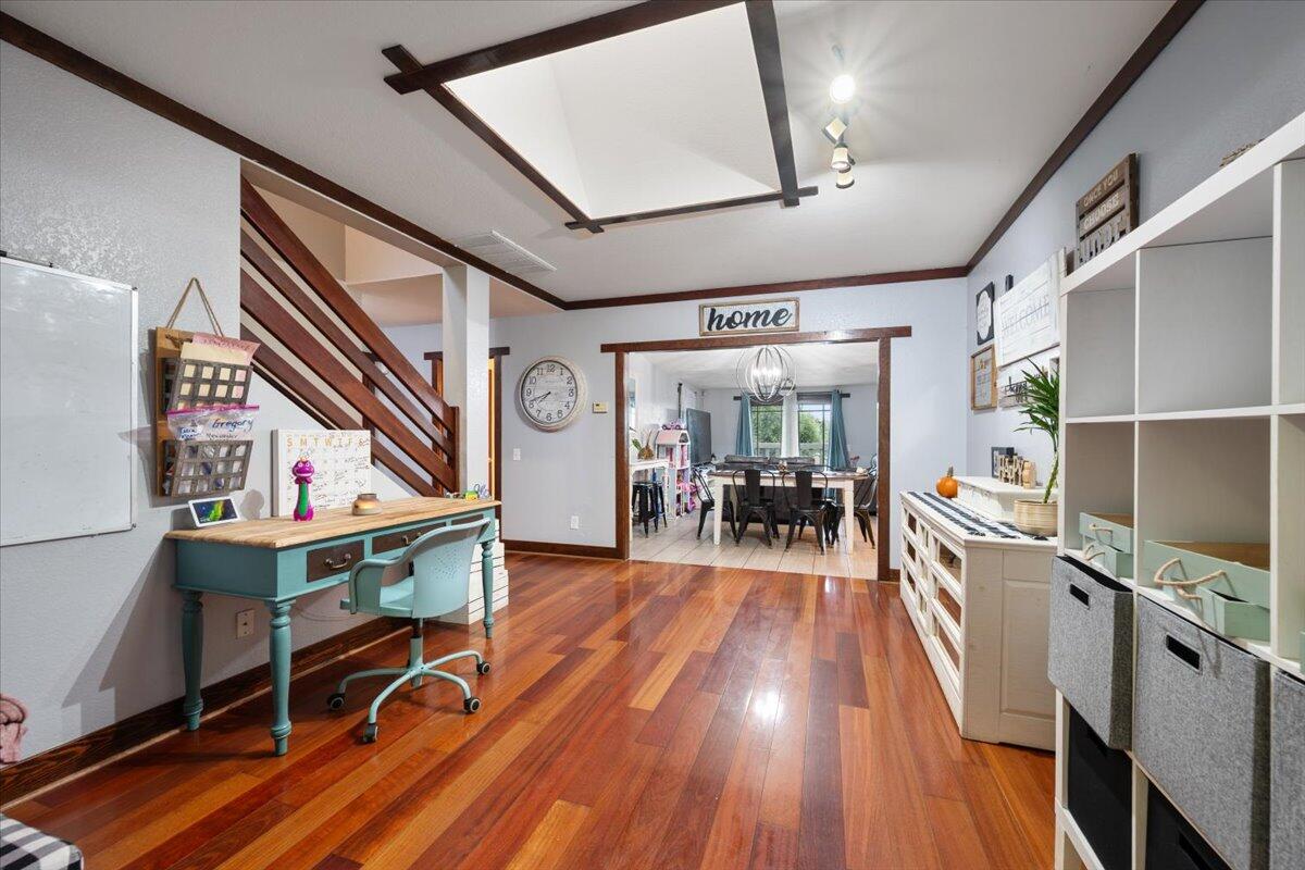 Lompoc, California, 93436, United States, 3 Bedrooms Bedrooms, ,4 BathroomsBathrooms,Residential,For Sale,1996759