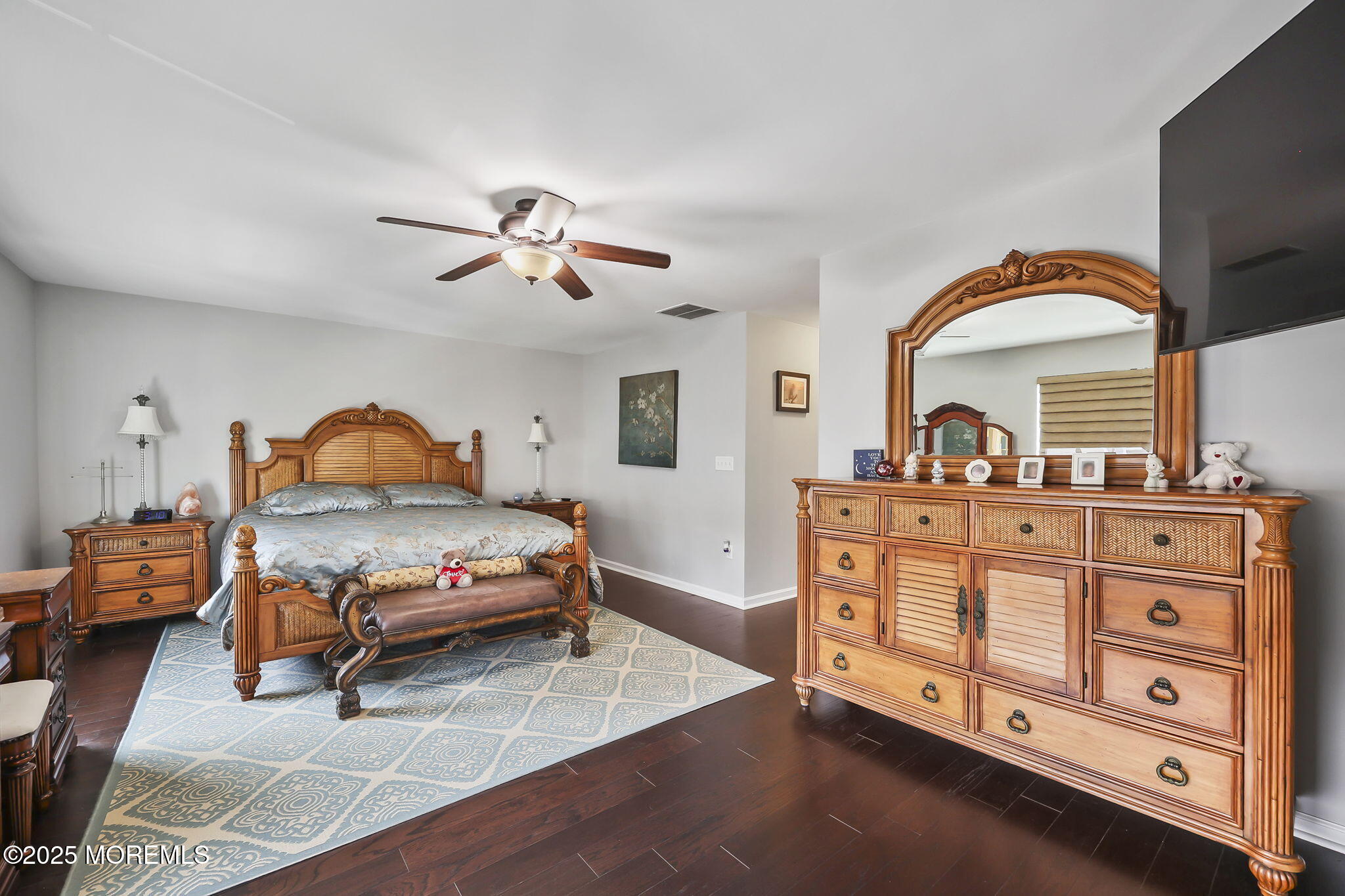 Shrewsbury Boro, New Jersey, 07702, United States, 3 Bedrooms Bedrooms, ,4 BathroomsBathrooms,Residential,For Sale,1942784