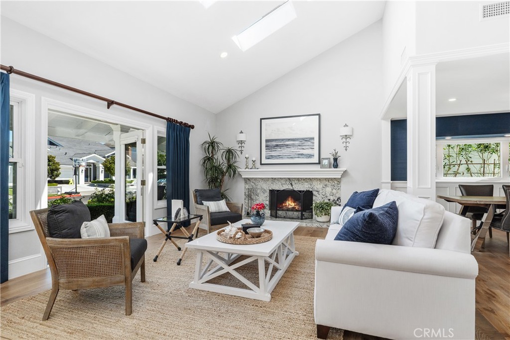 Newport Beach, California, 92660, United States, 4 Bedrooms Bedrooms, ,4 BathroomsBathrooms,Residential,For Sale,1949668