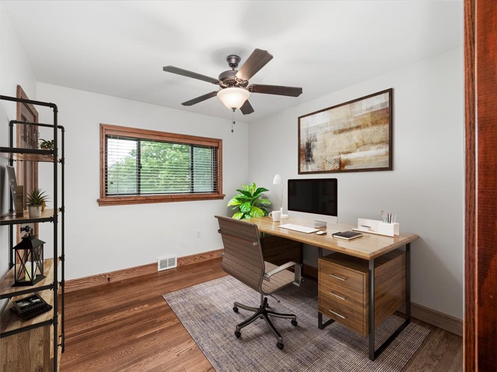 Center Twp, Pennsylvania, 15061, United States, 3 Bedrooms Bedrooms, ,3 BathroomsBathrooms,Residential,For Sale,1883463