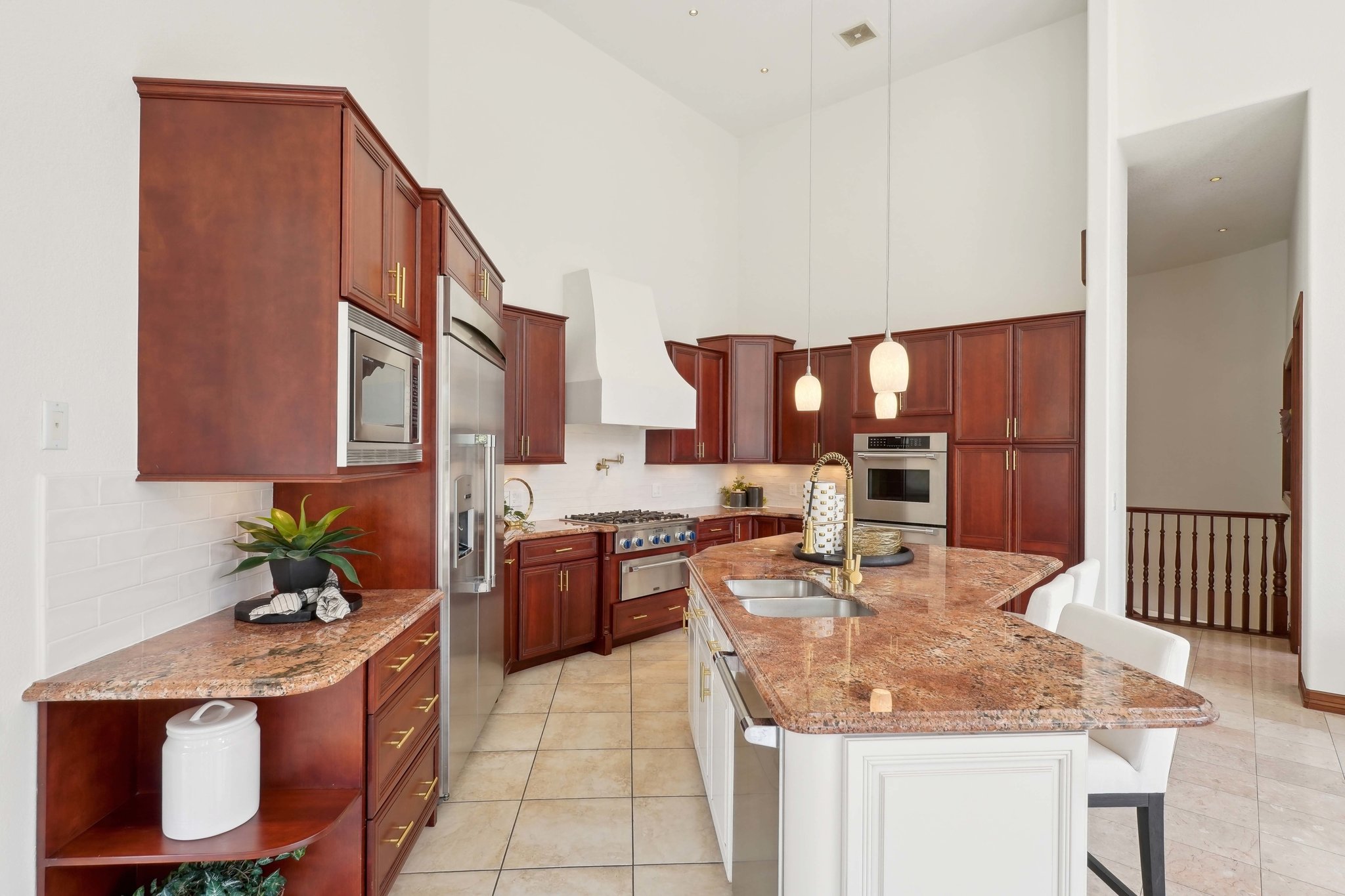 Cherry Hills Village, Colorado, 80111, United States, 5 Bedrooms Bedrooms, ,6 BathroomsBathrooms,Residential,For Sale,1798264