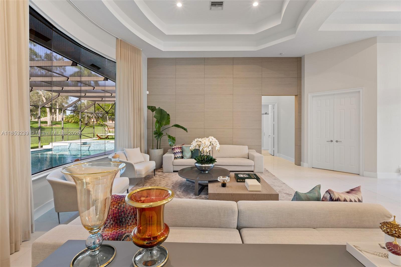 Weston, Florida, 33327, United States, 5 Bedrooms Bedrooms, ,6 BathroomsBathrooms,Residential,For Sale,1919791