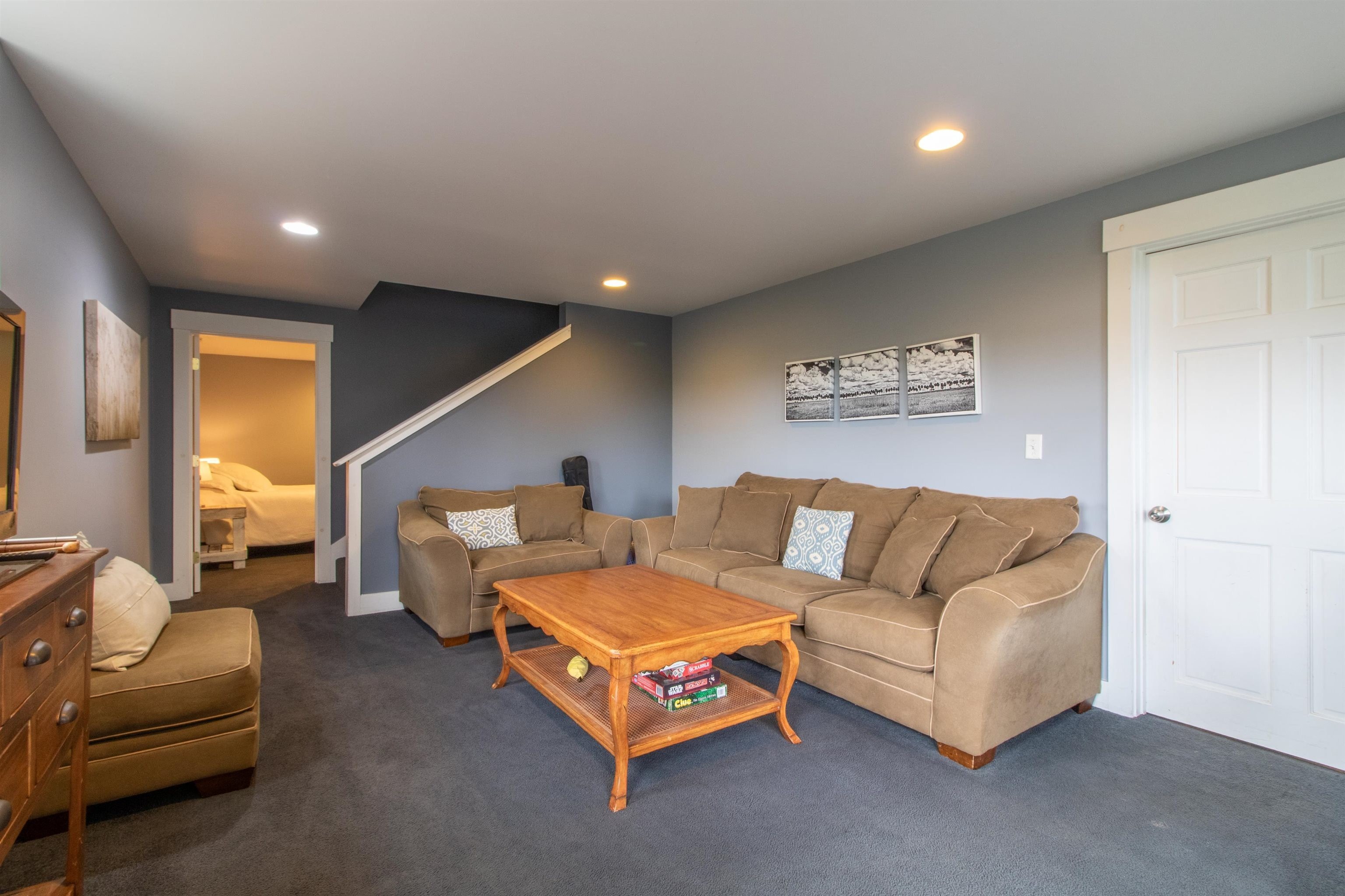 Kirby, Vermont, 05851, United States, 5 Bedrooms Bedrooms, ,3 BathroomsBathrooms,Residential,For Sale,2036584