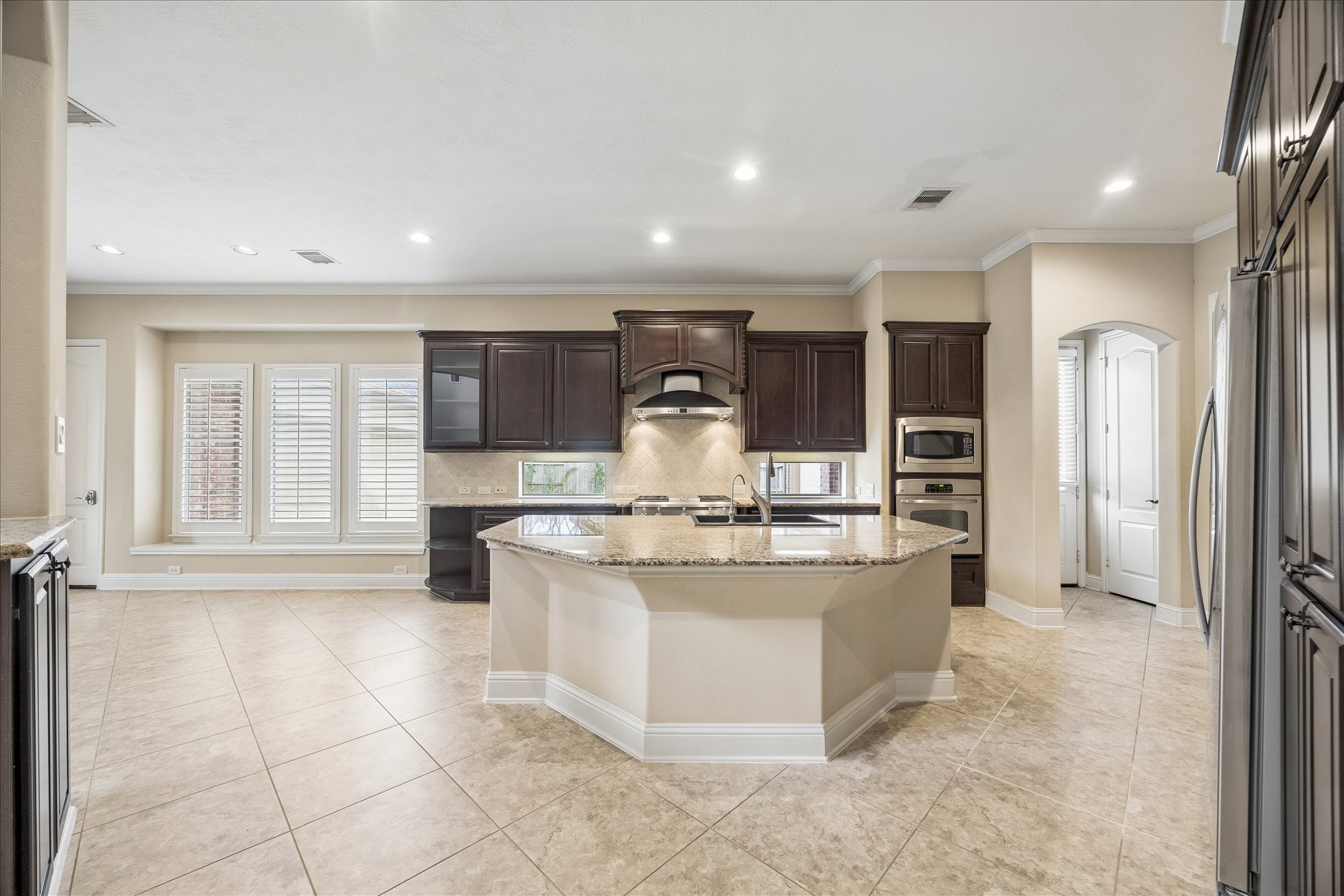 4506 Beacon View Court - 物件實景
