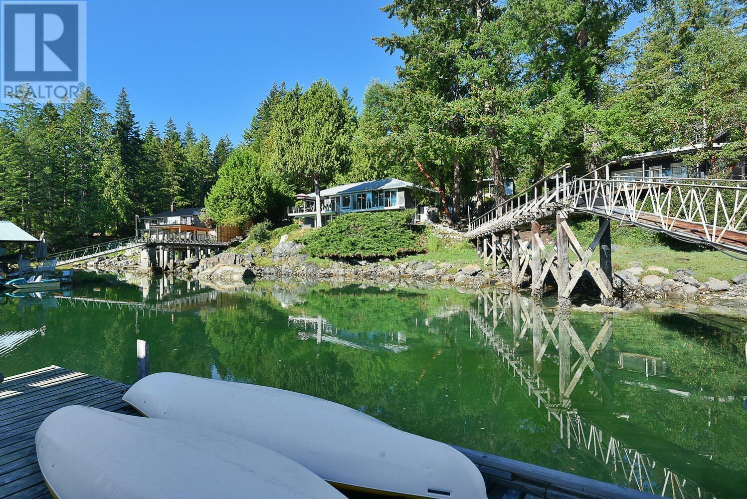 MADEIRA PARK, British Columbia, V0N 2H1, CA, 3 Bedrooms Bedrooms, ,3 BathroomsBathrooms,Residential,For Sale,1837526
