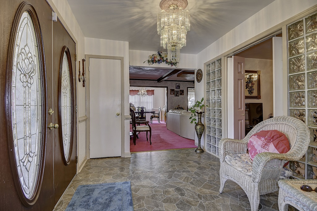 Norfolk, Virginia, 23502, United States, 4 Bedrooms Bedrooms, ,4 BathroomsBathrooms,Residential,For Sale,1974542