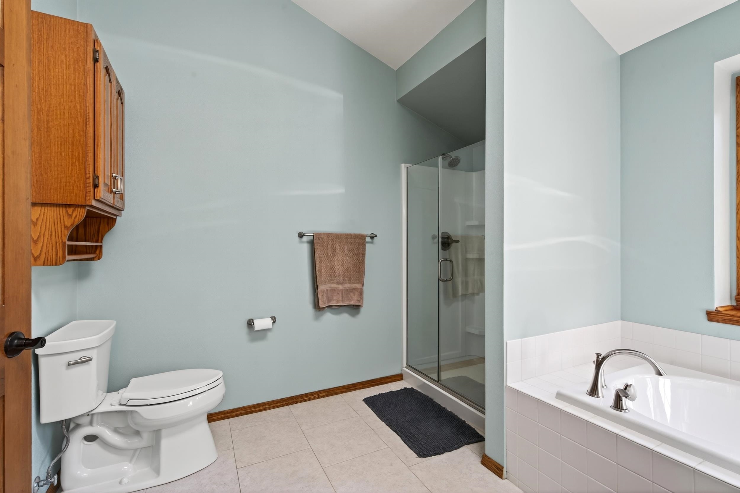 Appleton, Wisconsin, 54913, United States, 3 Bedrooms Bedrooms, ,3 BathroomsBathrooms,Residential,For Sale,1976936