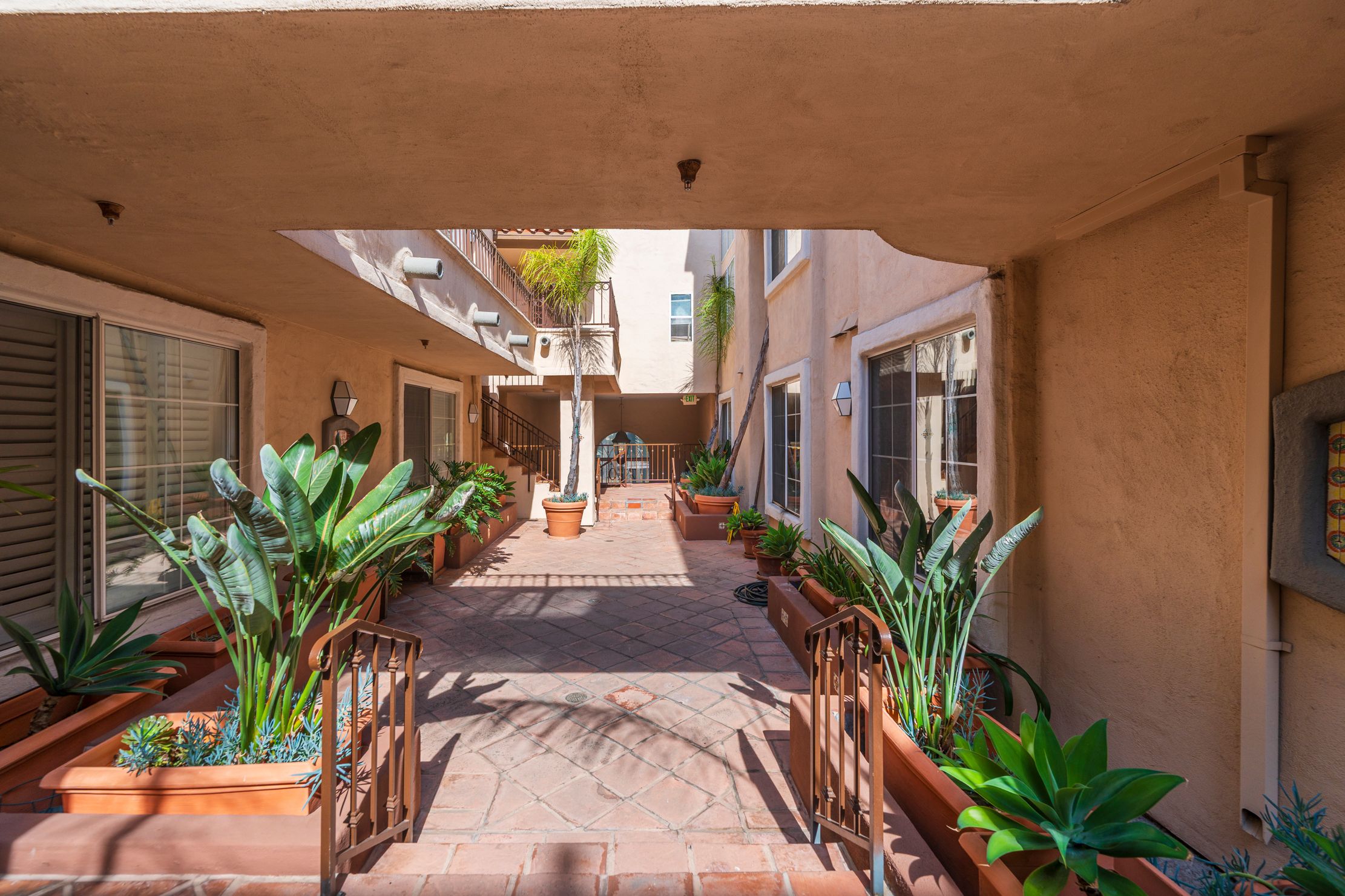  7100 La Tijera Boulevard, Los Angeles, CA 90045 - 物件實景